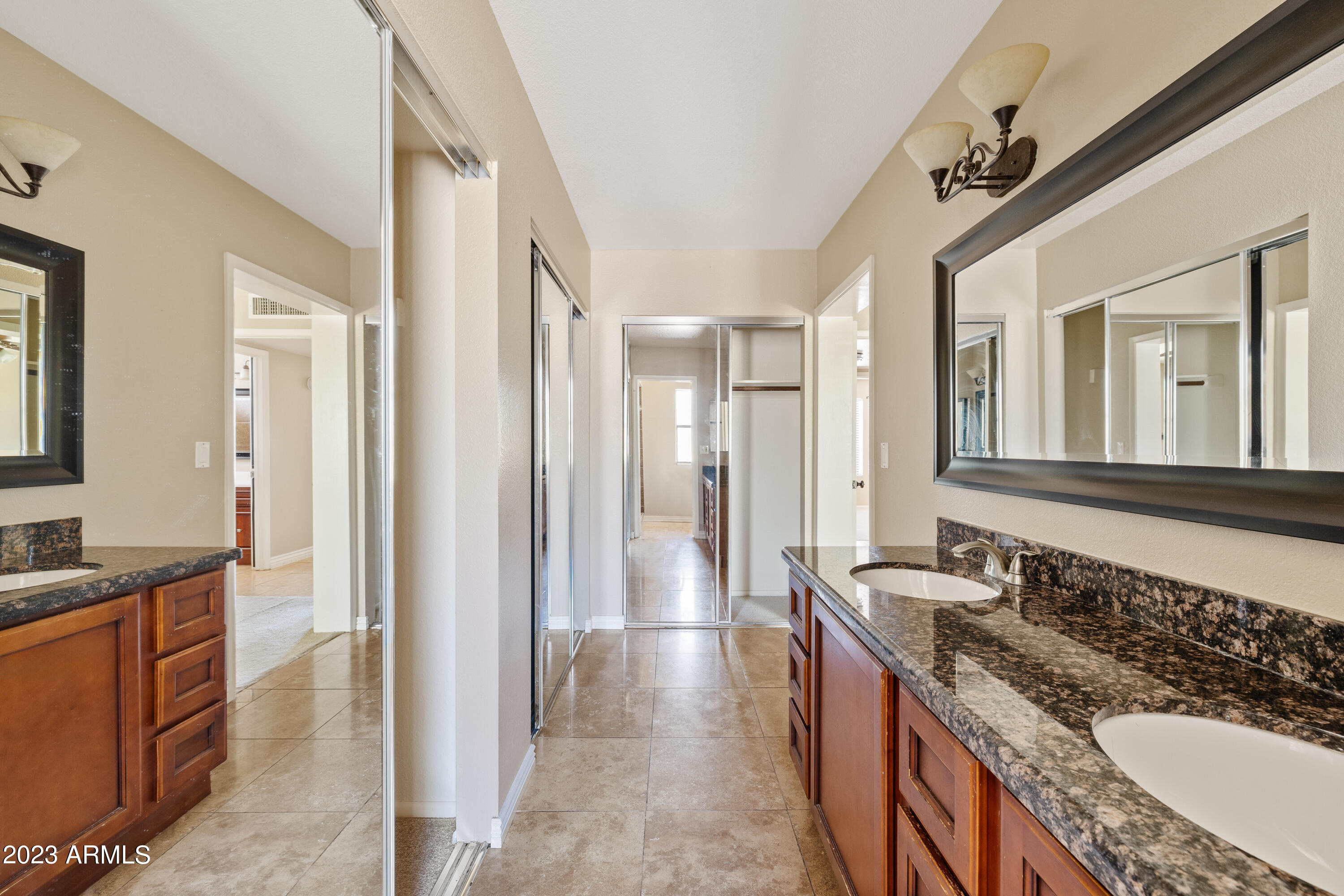 4501 E PARADISE Lane