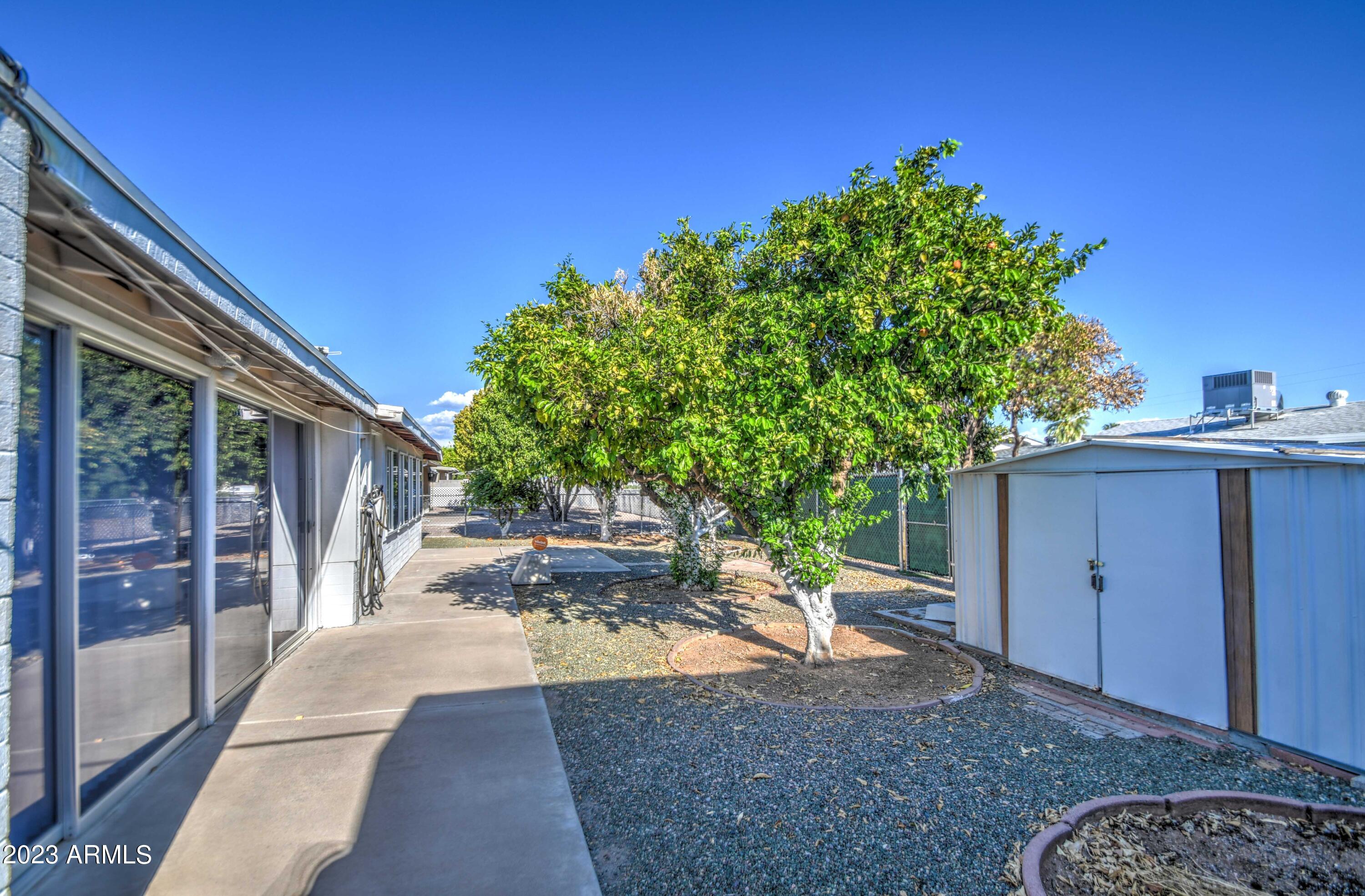 5415 E DALLAS Street