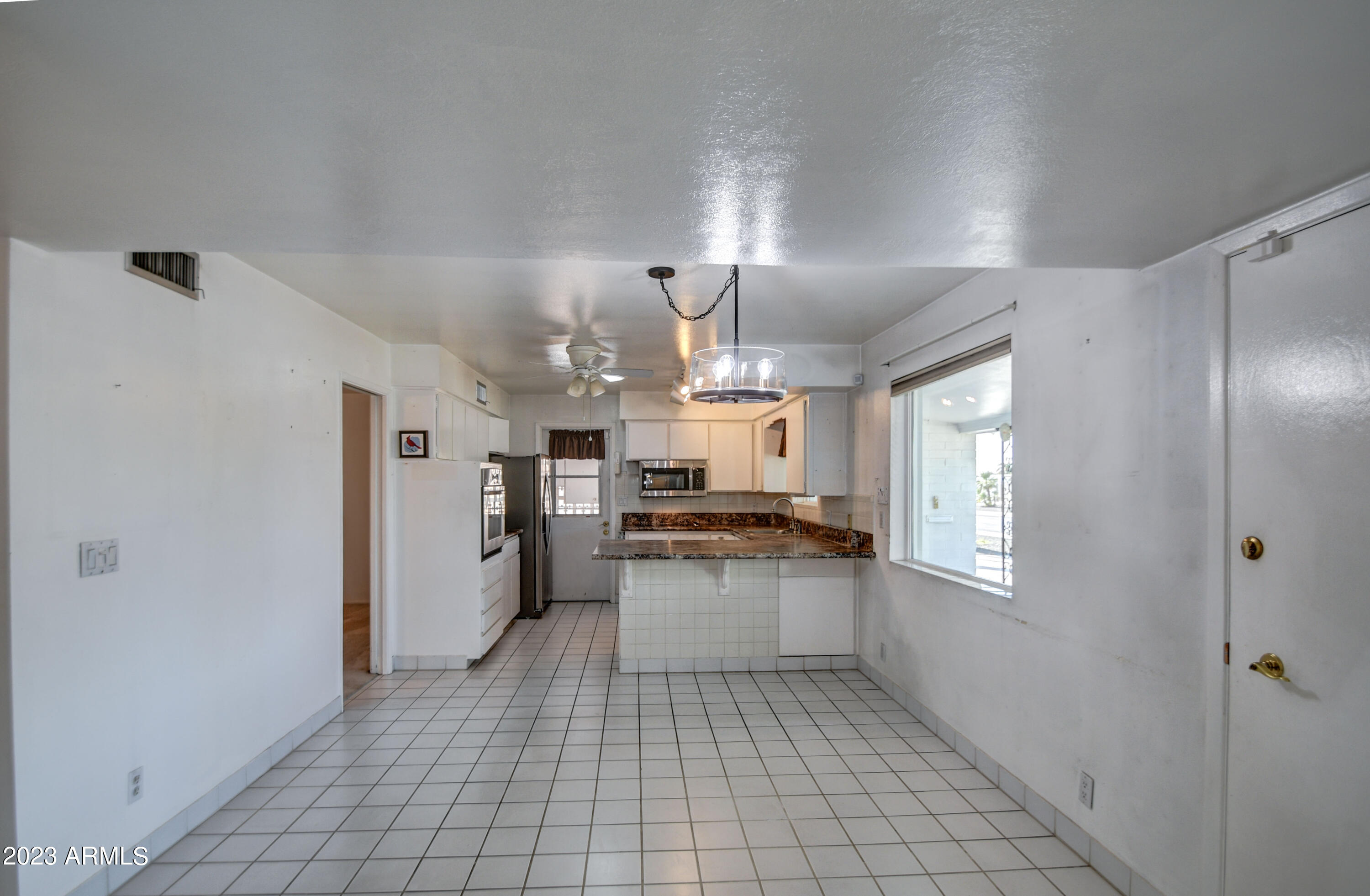 5415 E DALLAS Street