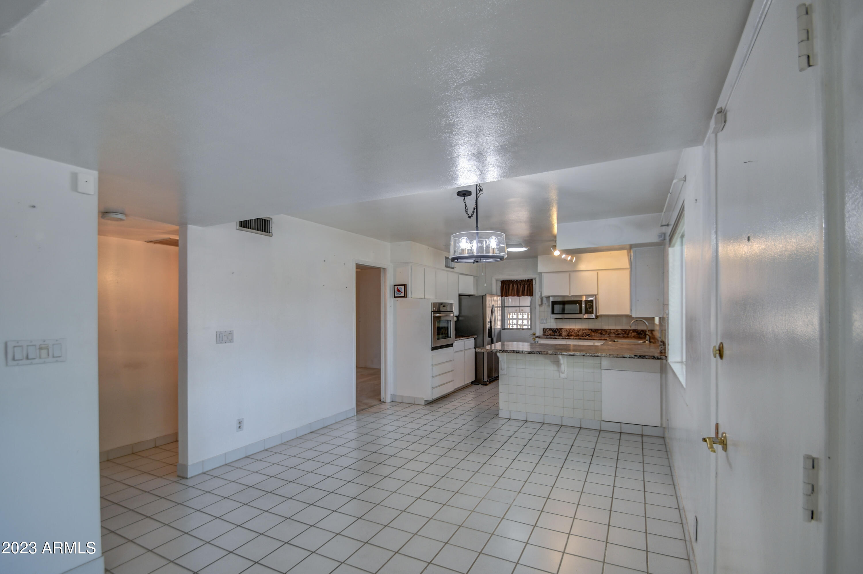 5415 E DALLAS Street