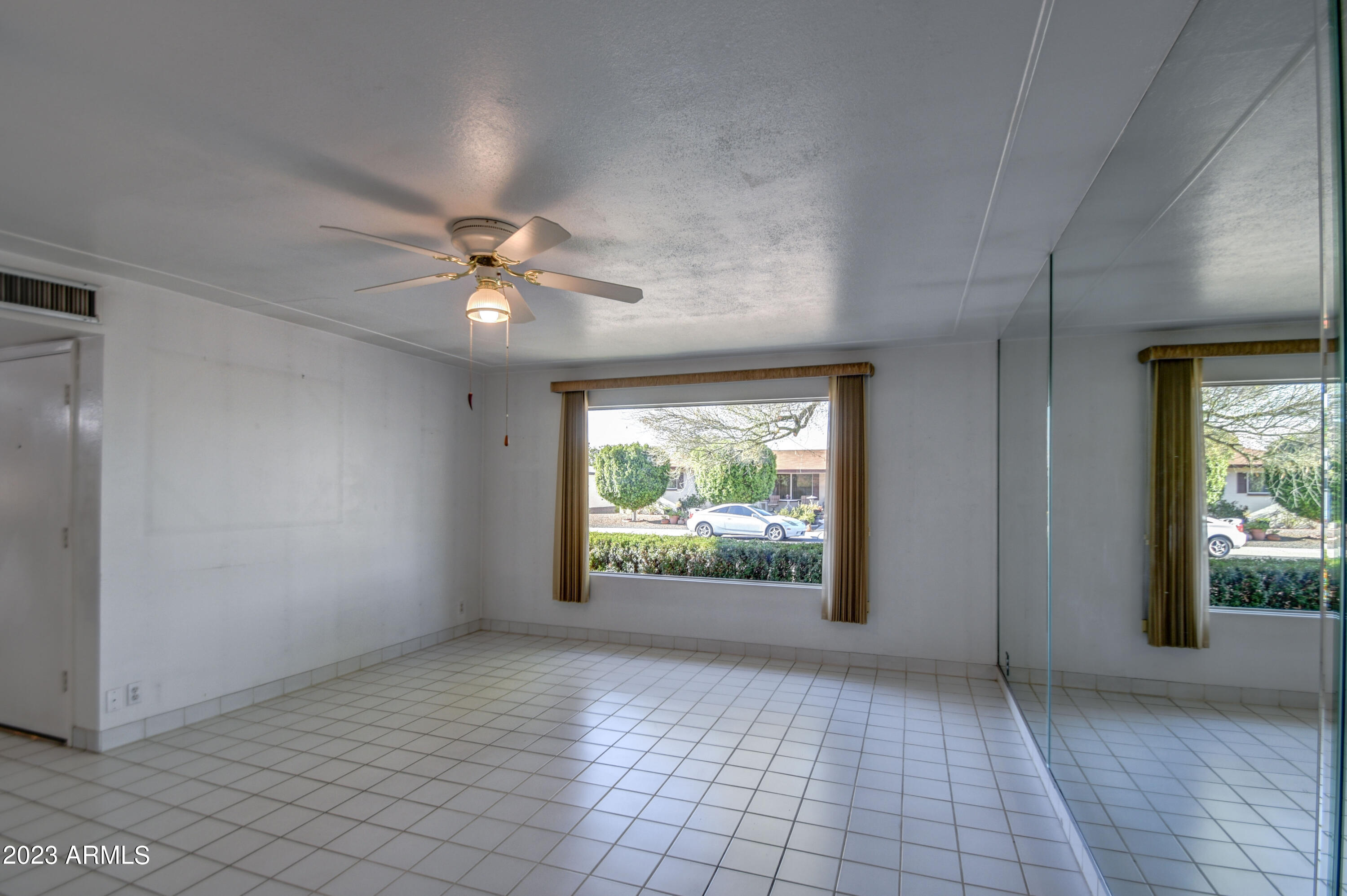 5415 E DALLAS Street