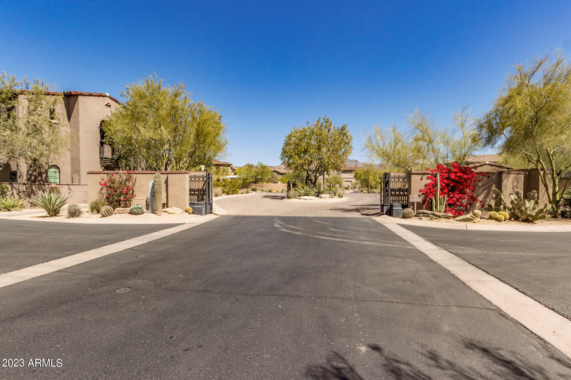 20704 N 90TH Place, 1002