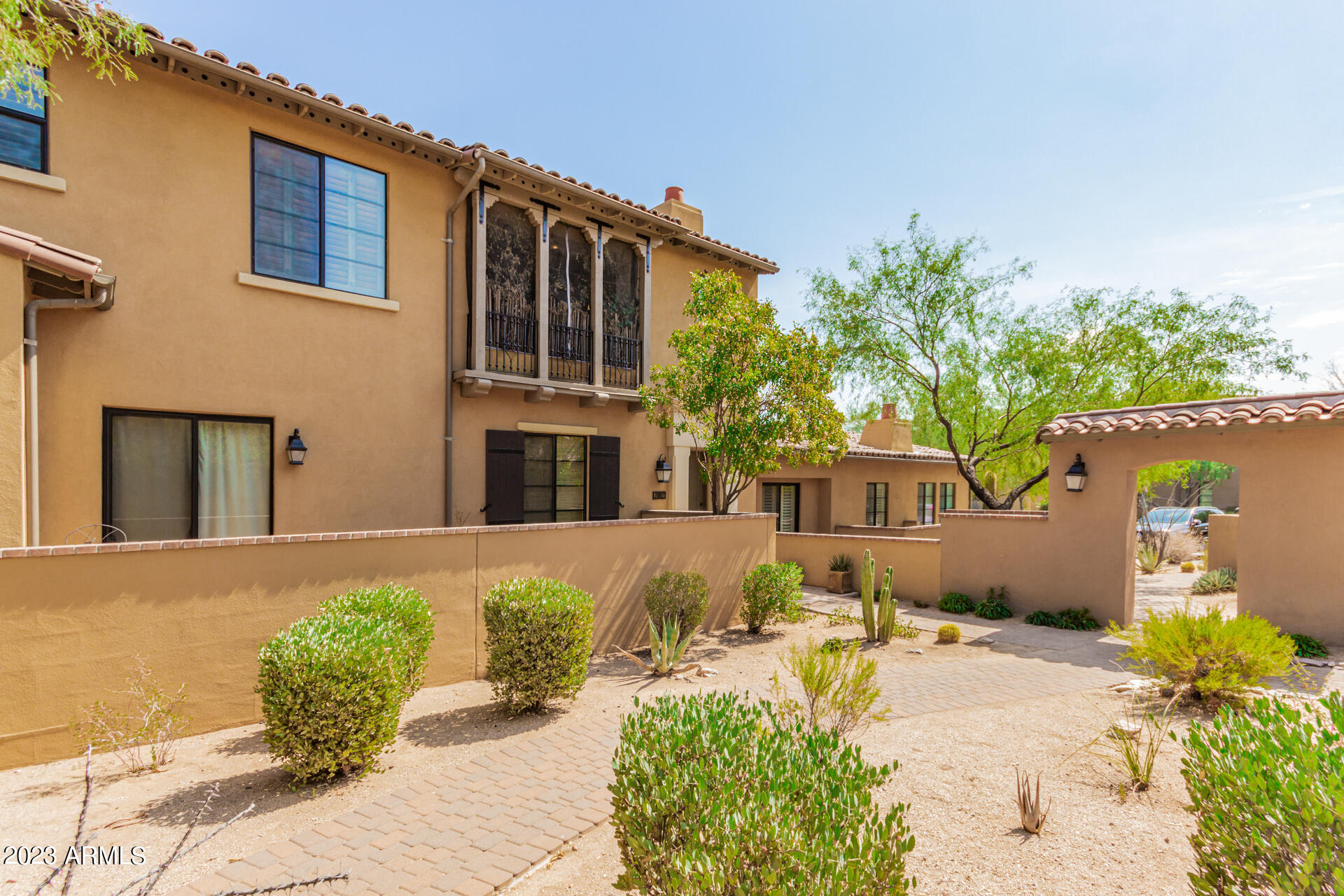 20704 N 90TH Place, 1002