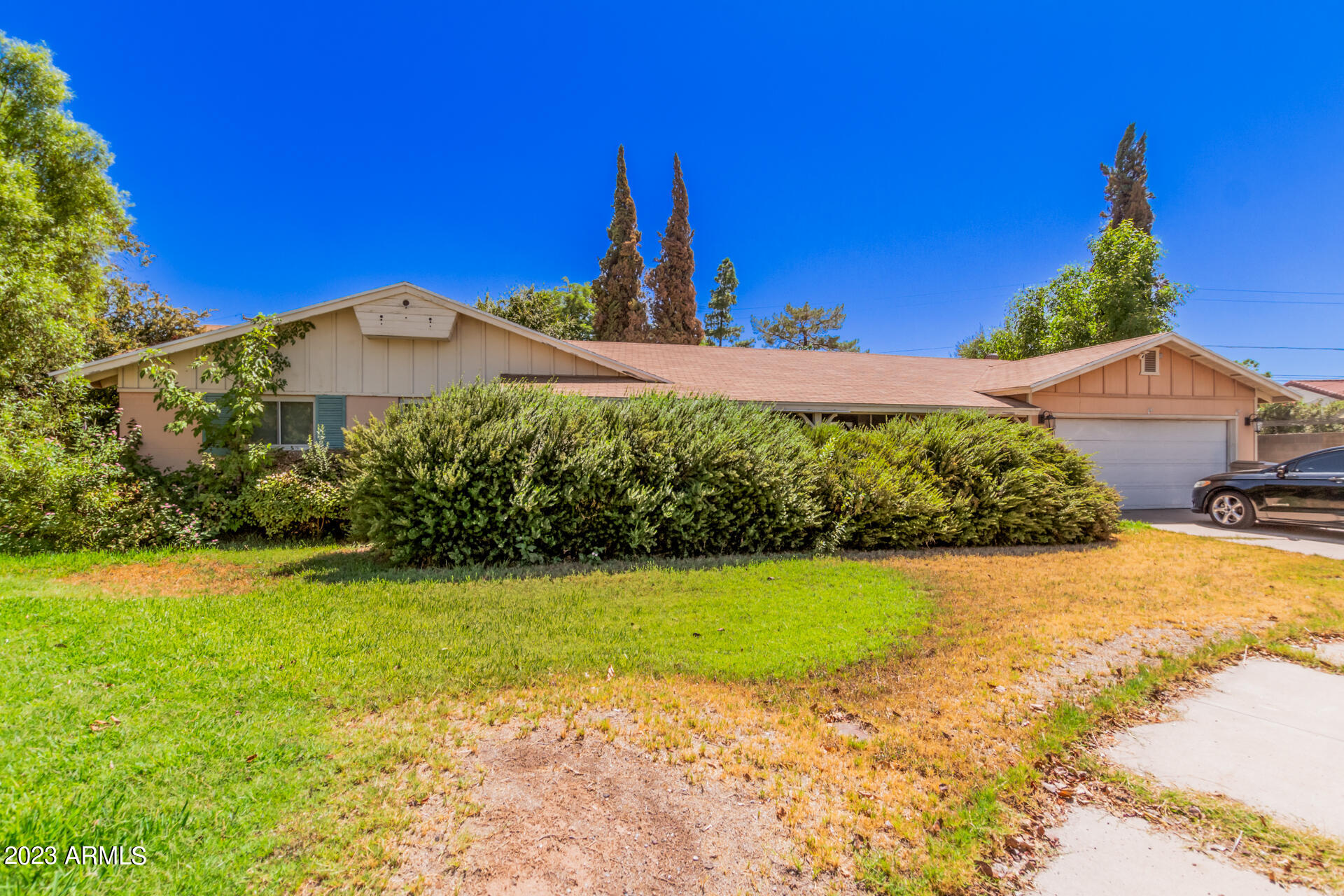 501 W EL CAMINITO Drive