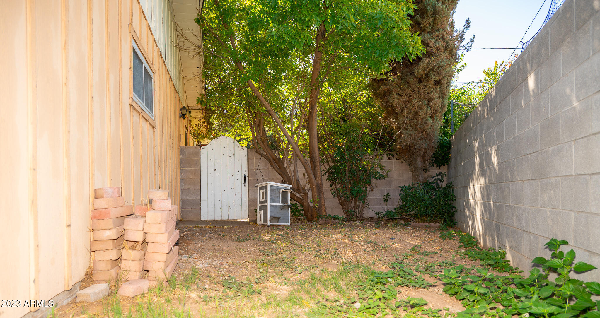 501 W EL CAMINITO Drive