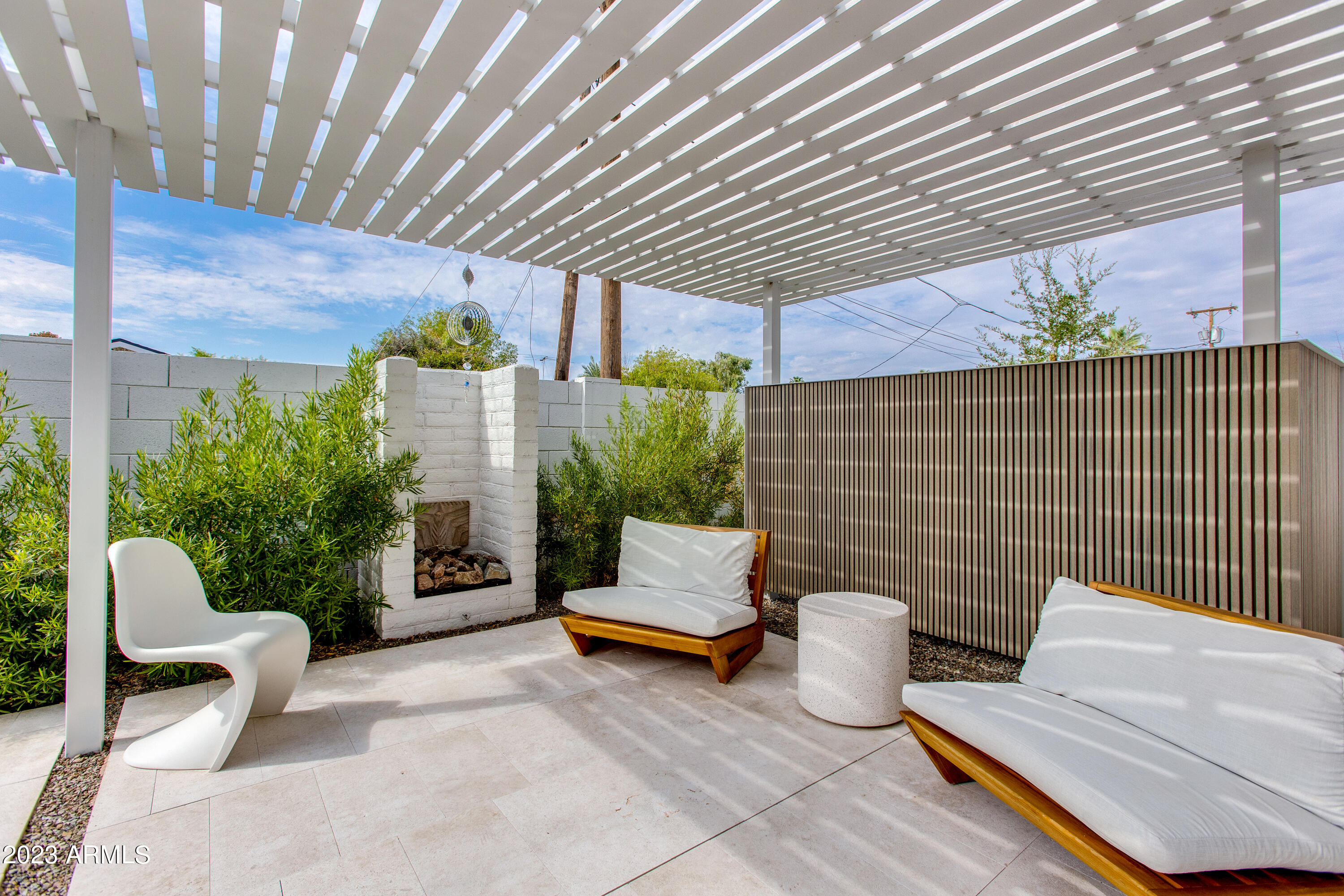 1337 E Pomelo Grove Lane