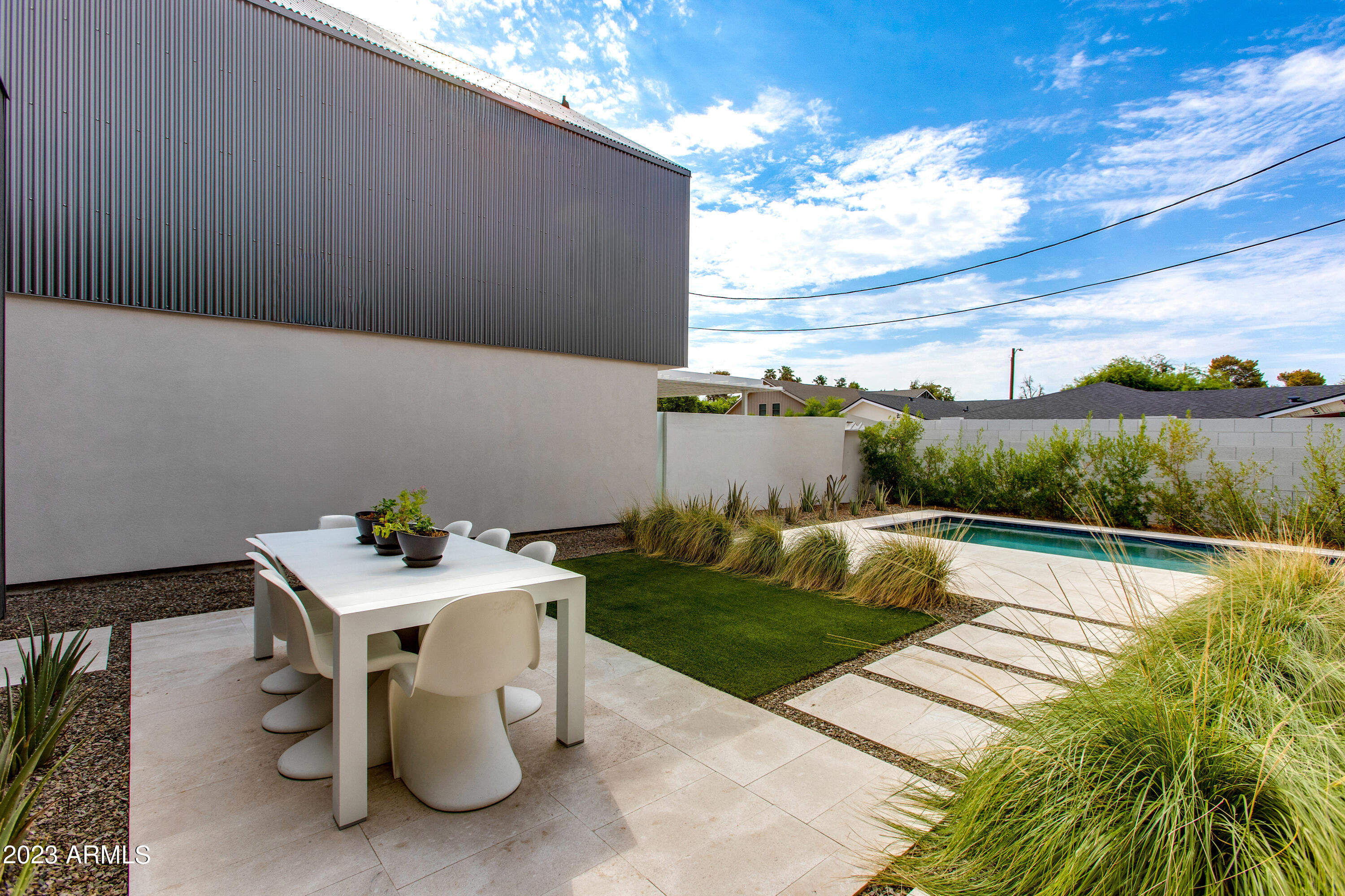 1337 E Pomelo Grove Lane