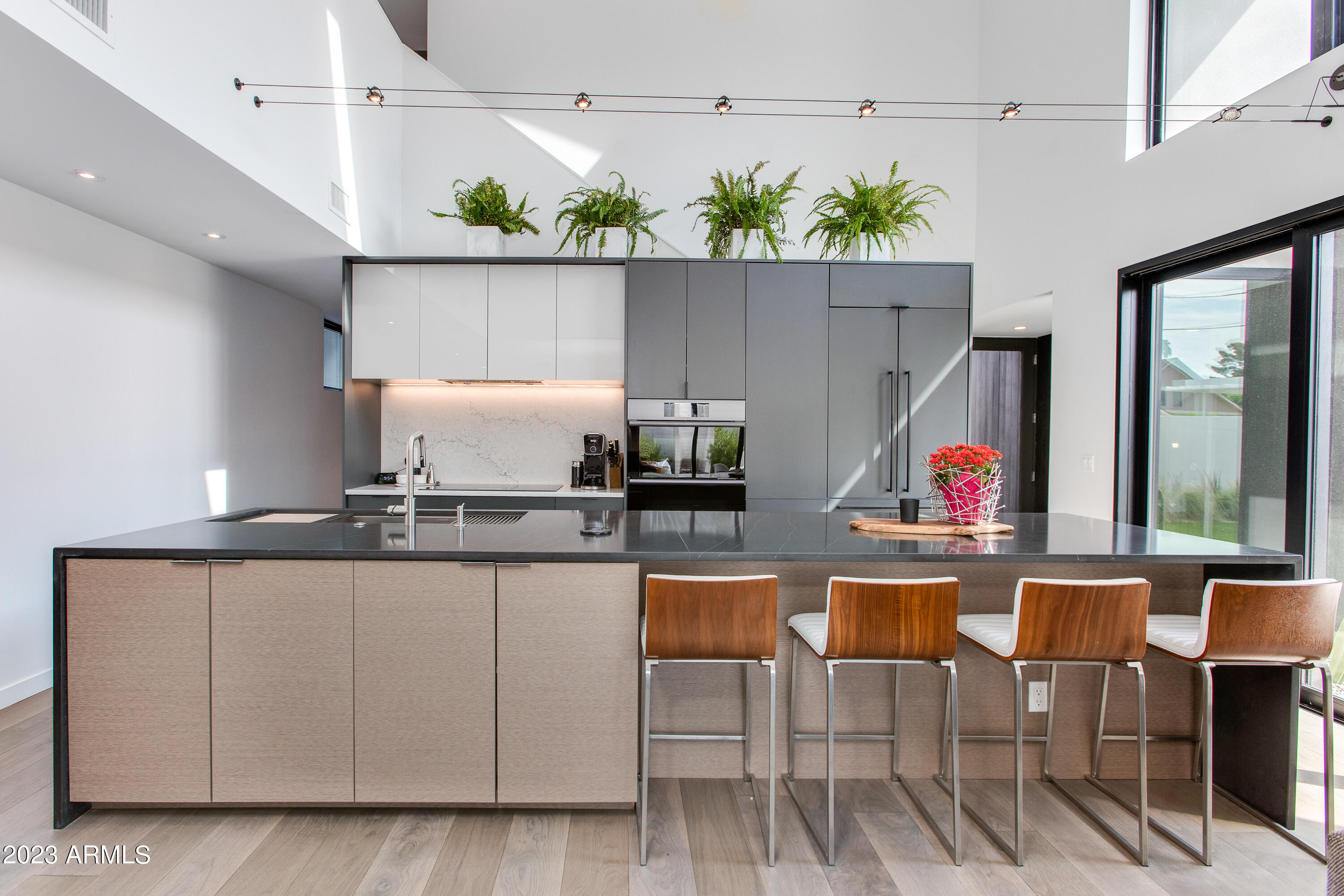 1337 E Pomelo Grove Lane