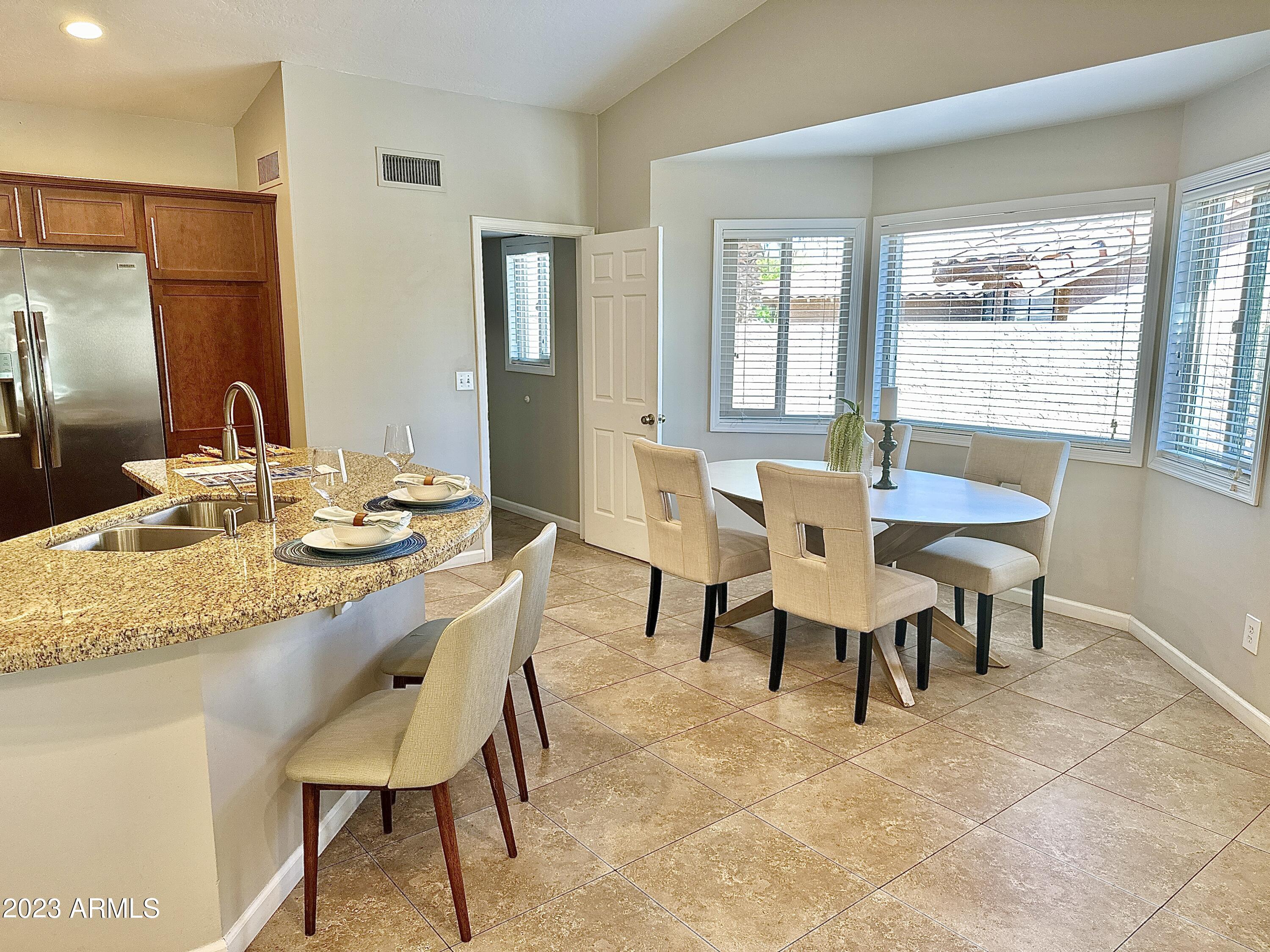 6049 E KATHLEEN Road