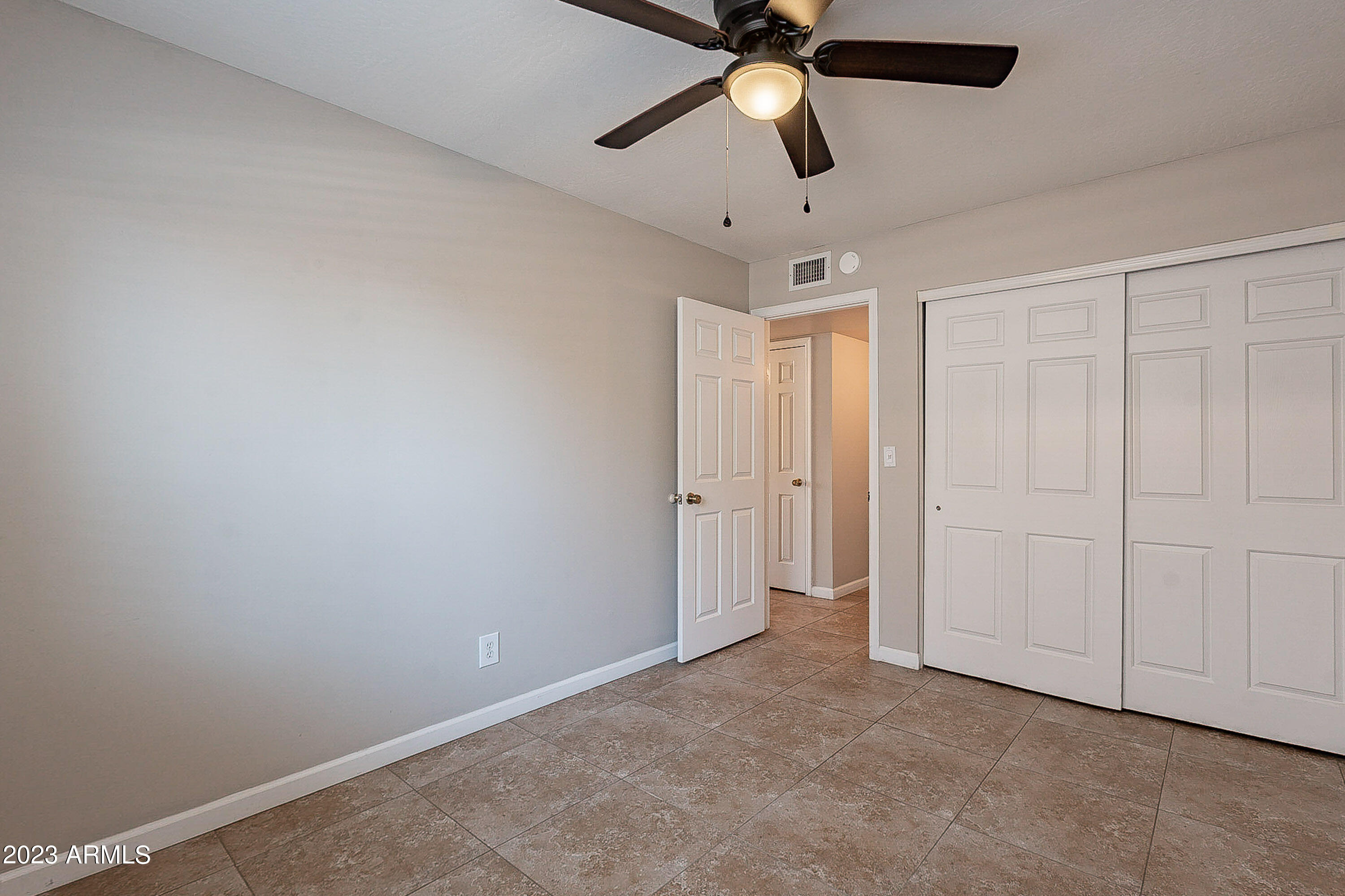 6049 E KATHLEEN Road