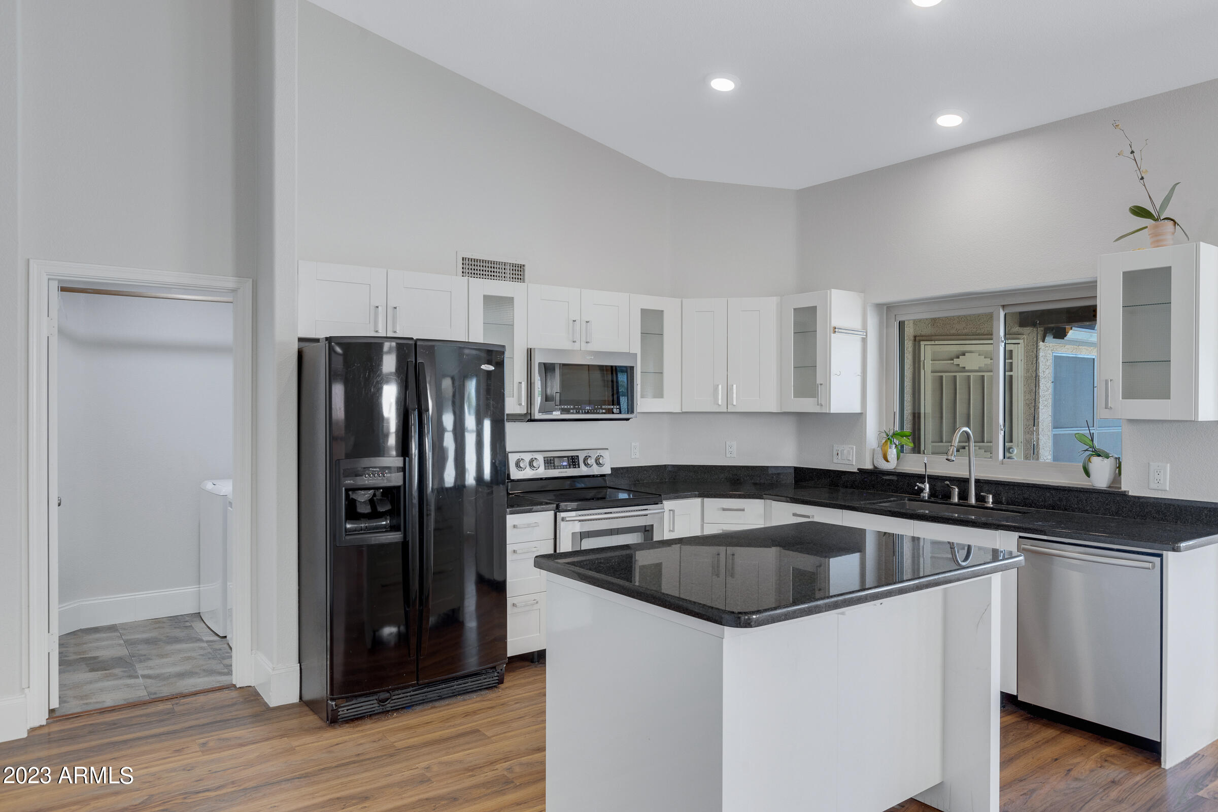 256 N COTTONWOOD Drive