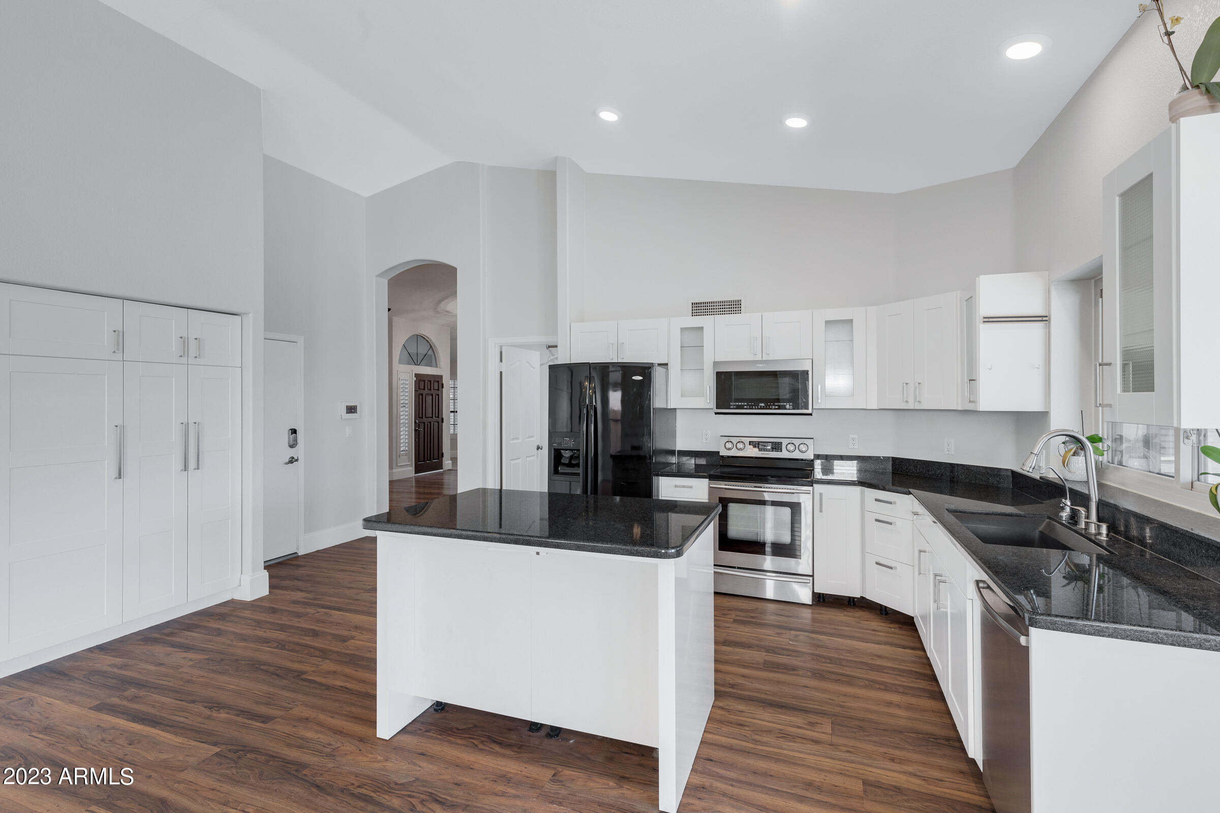 256 N COTTONWOOD Drive