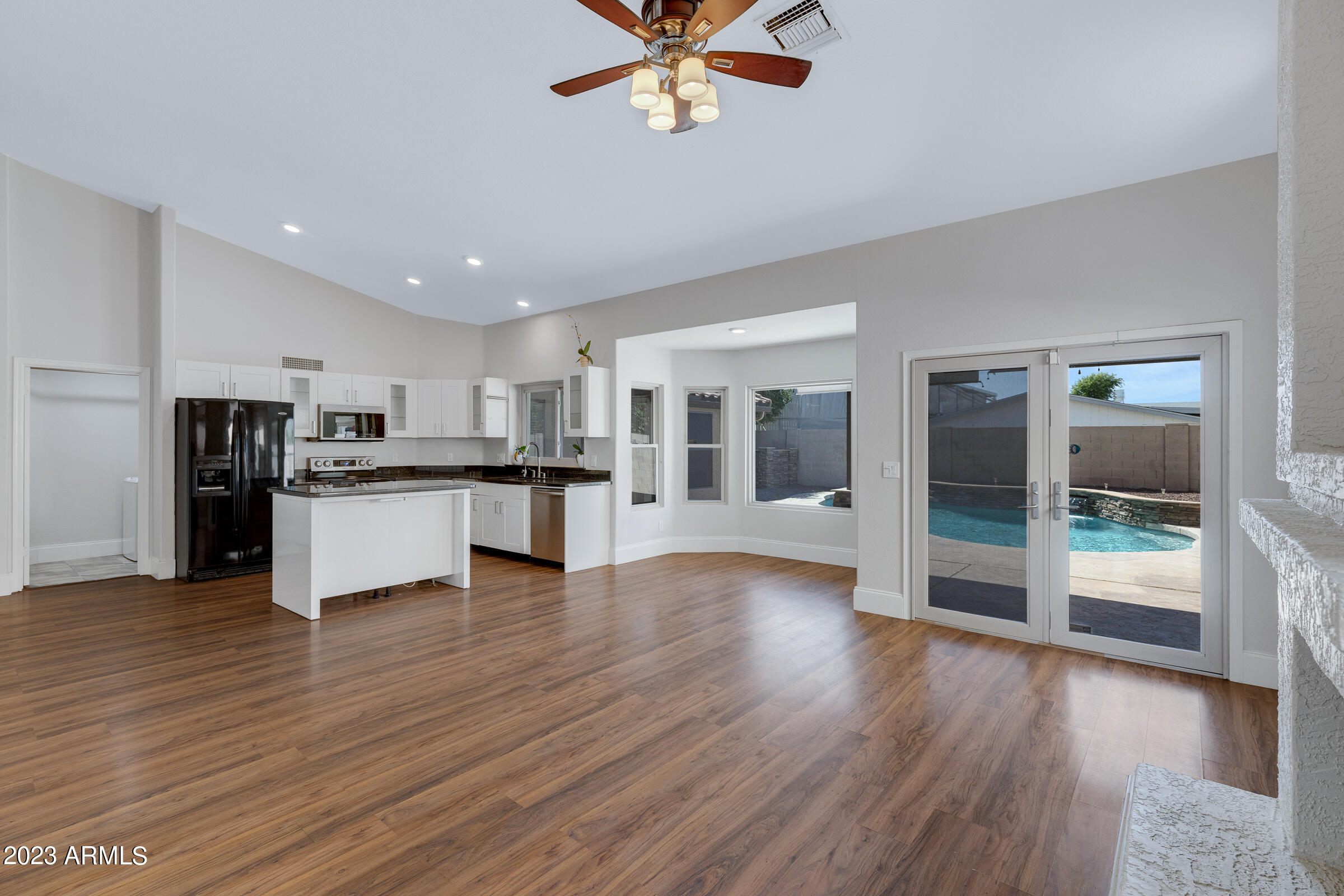 256 N COTTONWOOD Drive