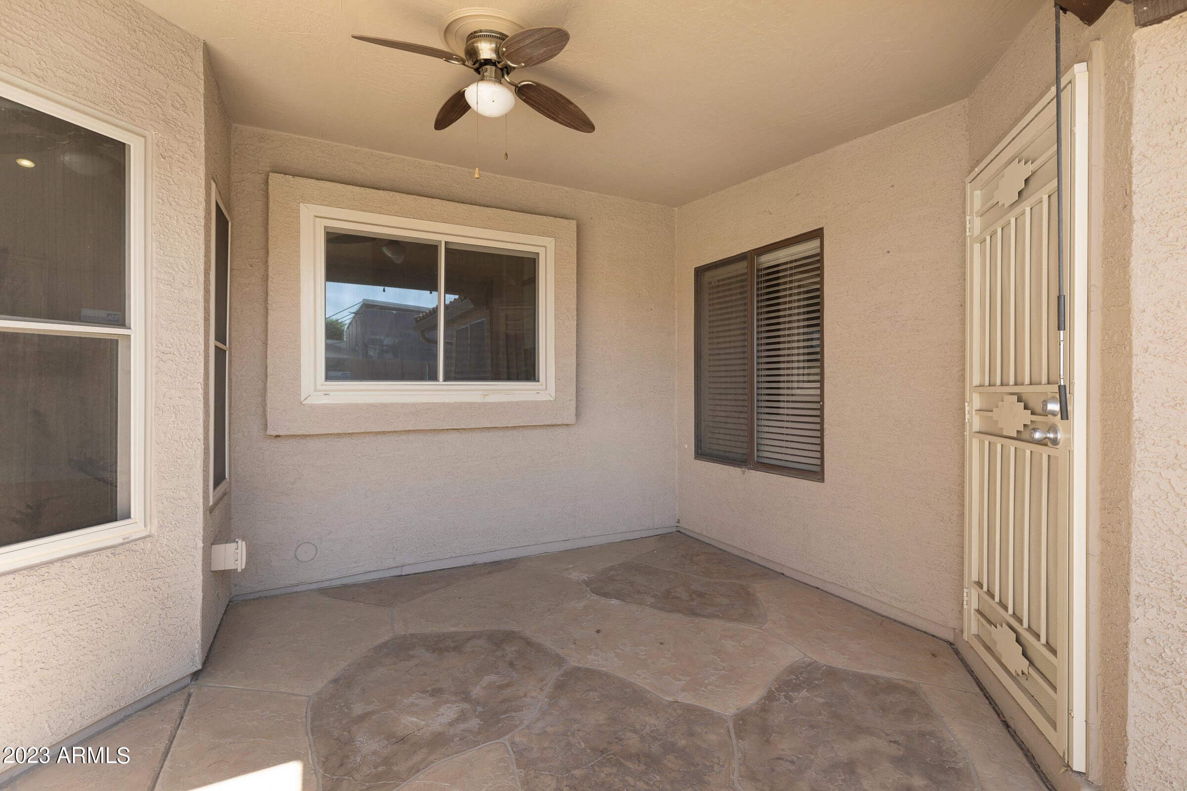 256 N COTTONWOOD Drive