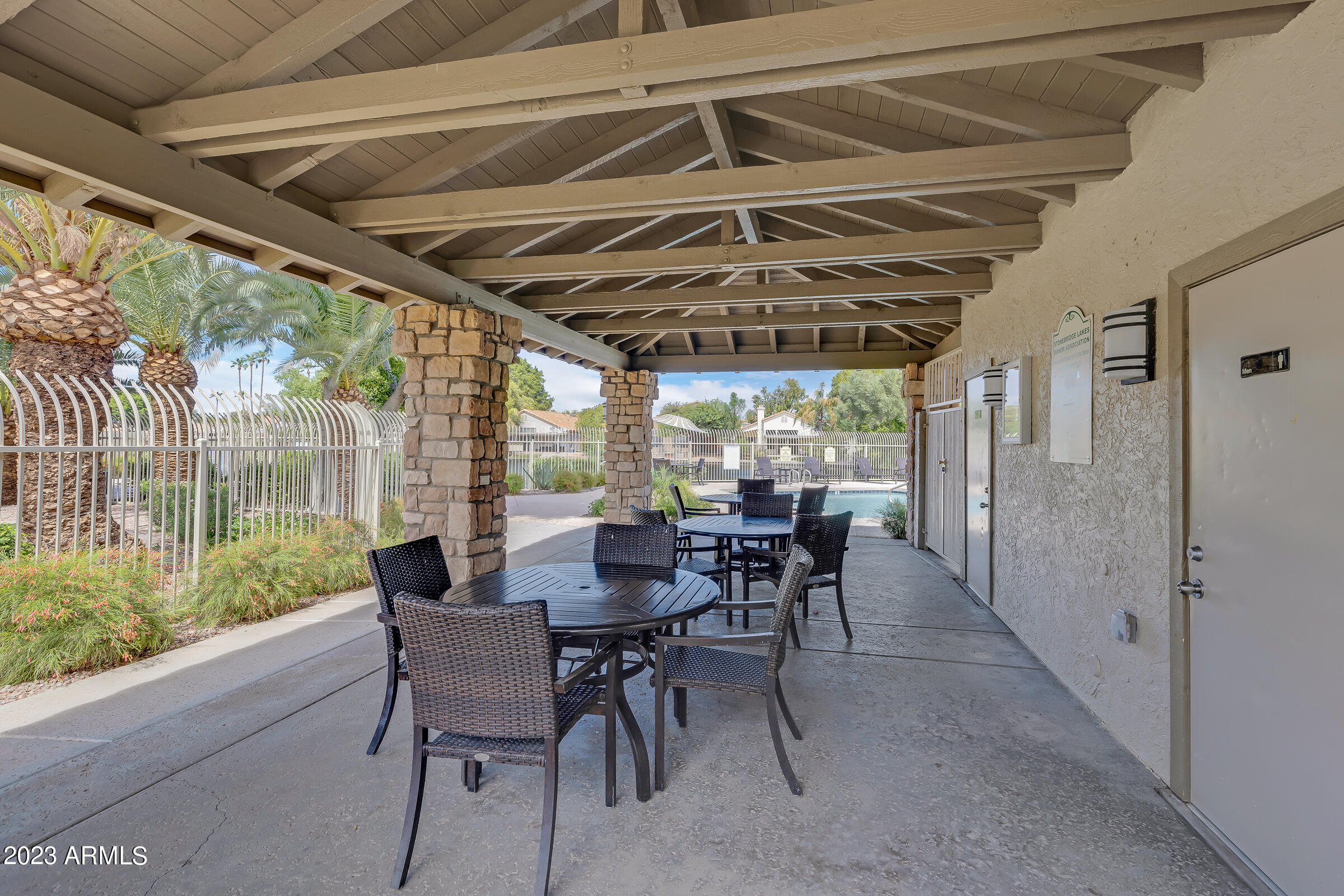 256 N COTTONWOOD Drive