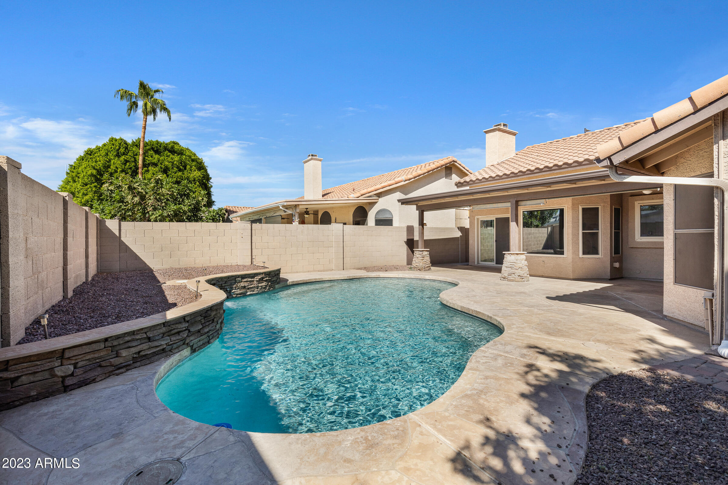 256 N COTTONWOOD Drive