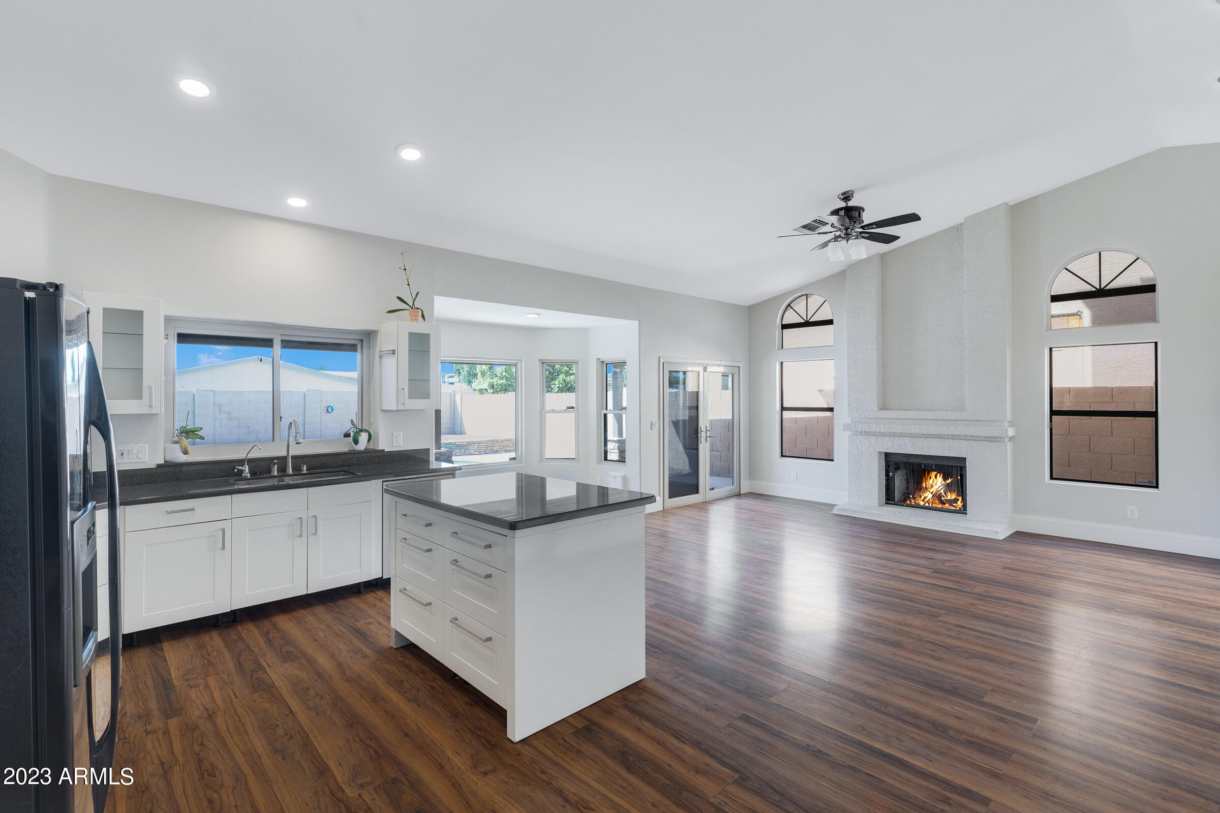 256 N COTTONWOOD Drive