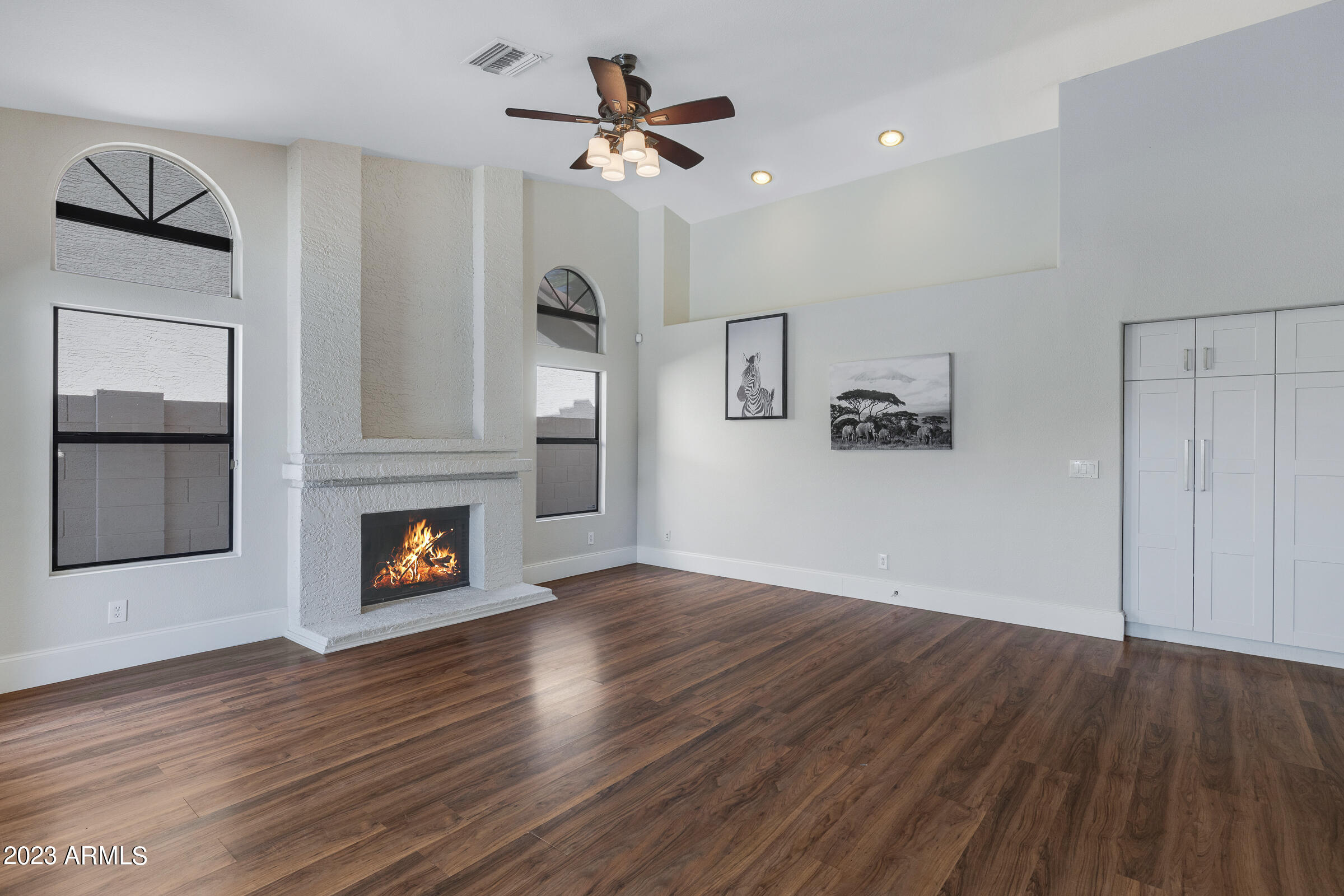 256 N COTTONWOOD Drive