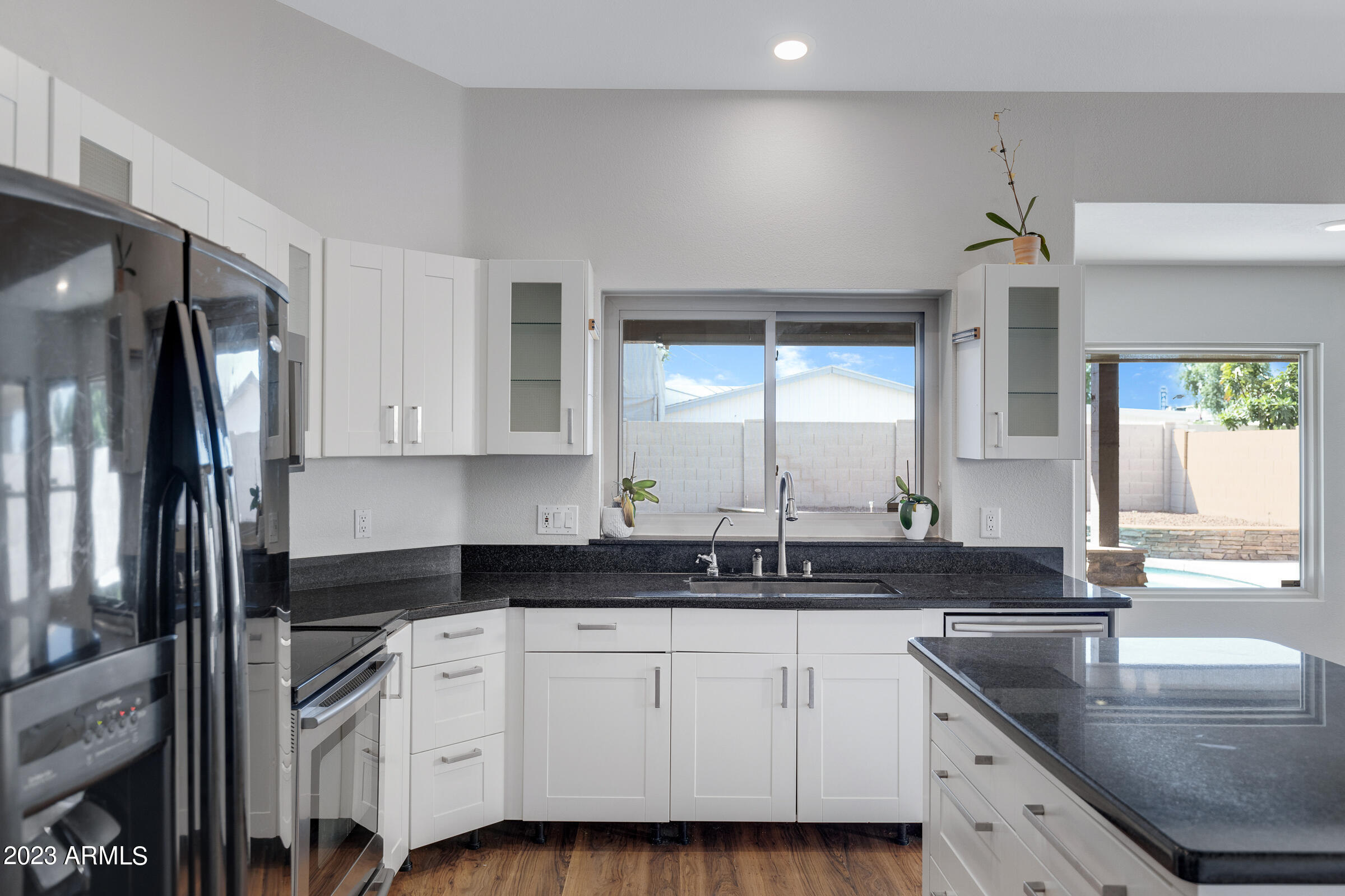 256 N COTTONWOOD Drive