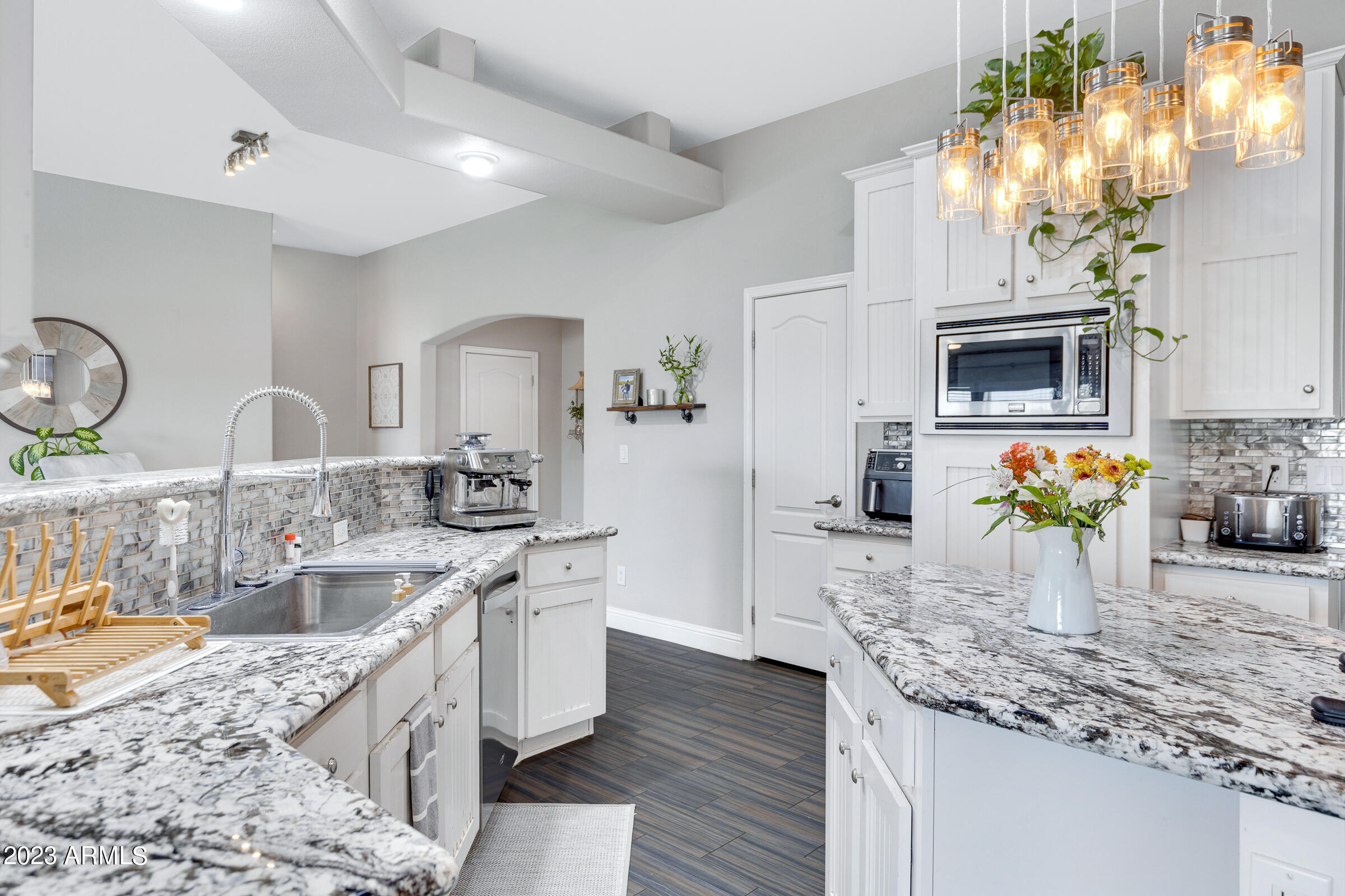 9228 W DOVE ROOST Road