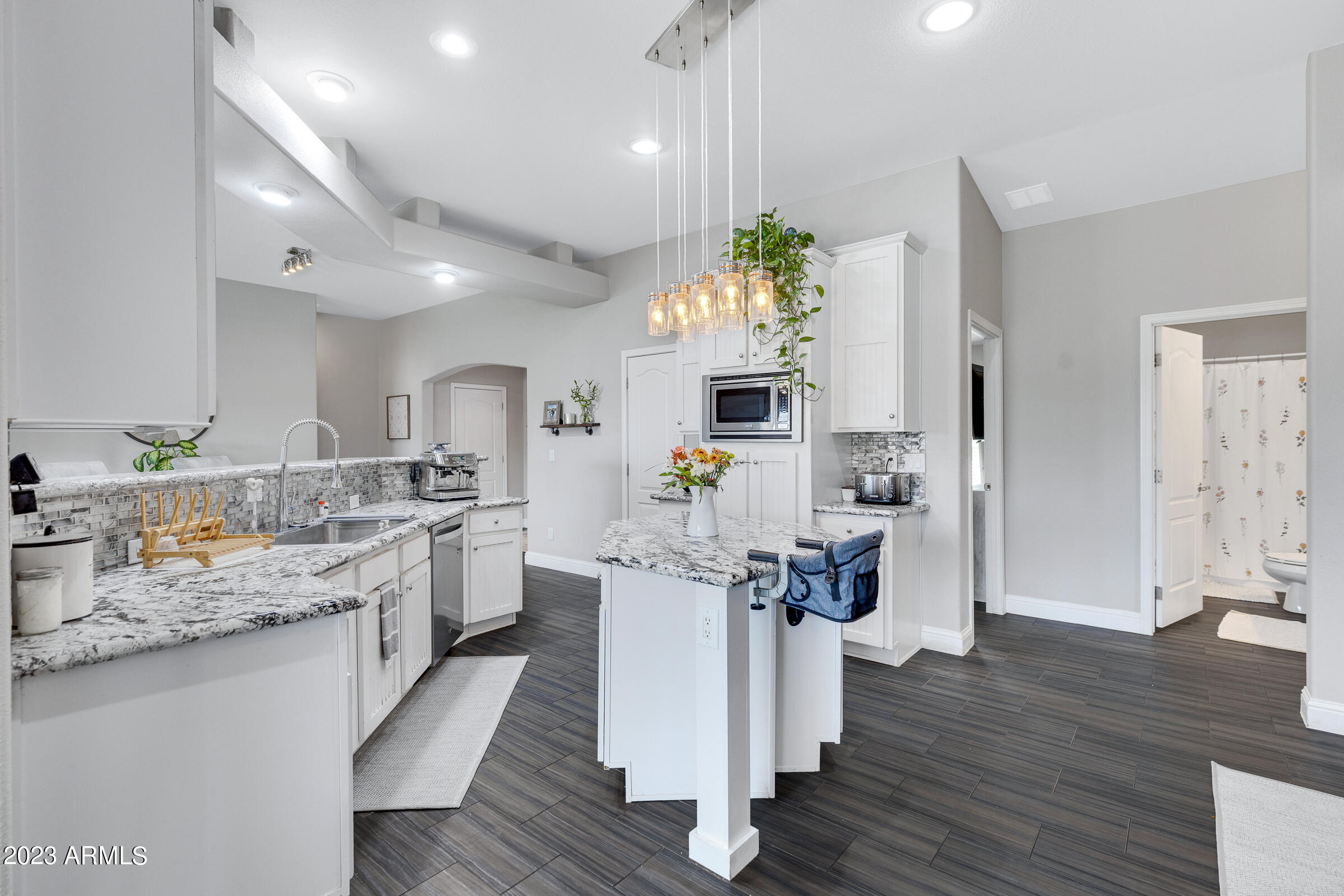 9228 W DOVE ROOST Road