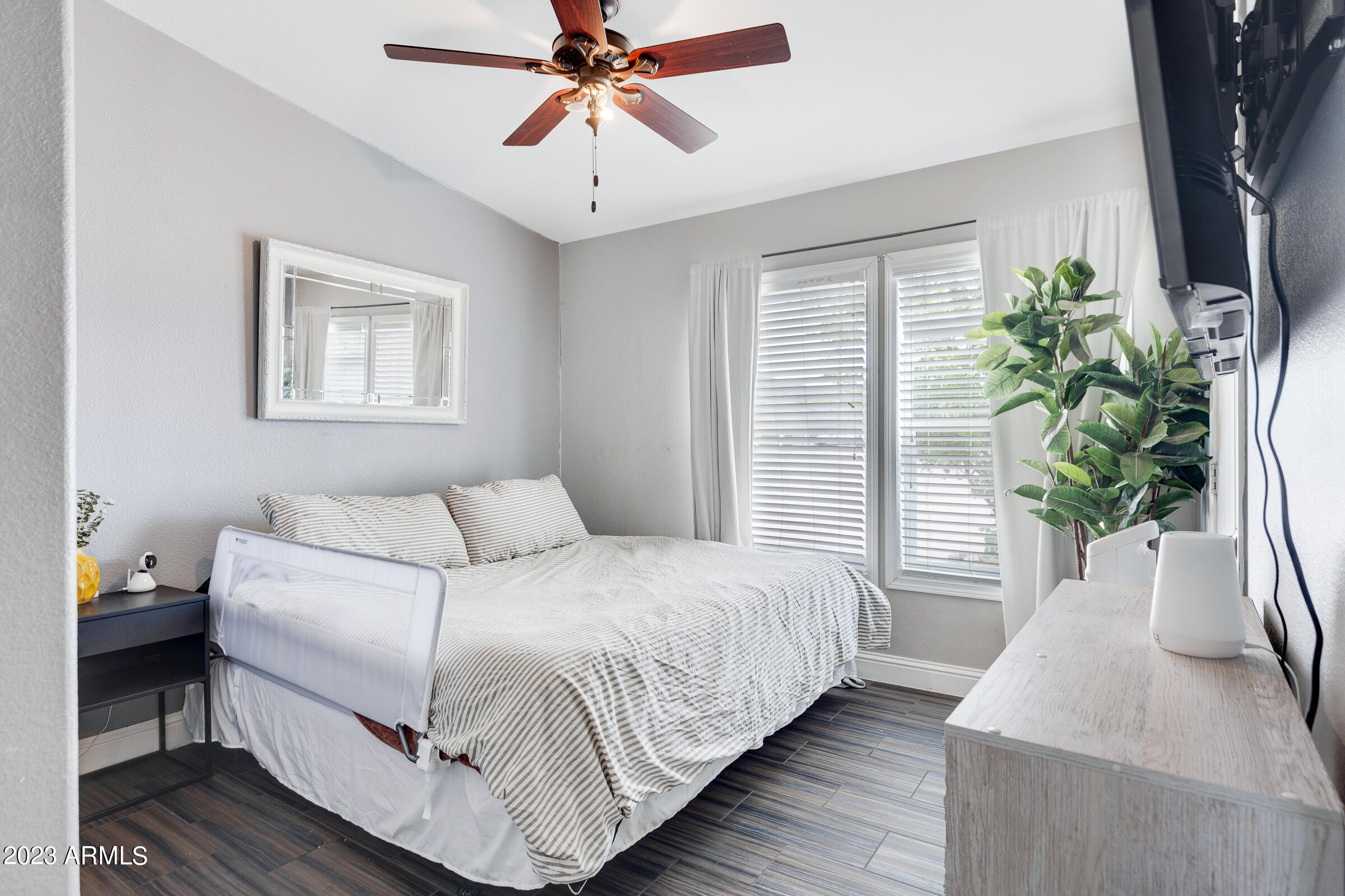 9228 W DOVE ROOST Road