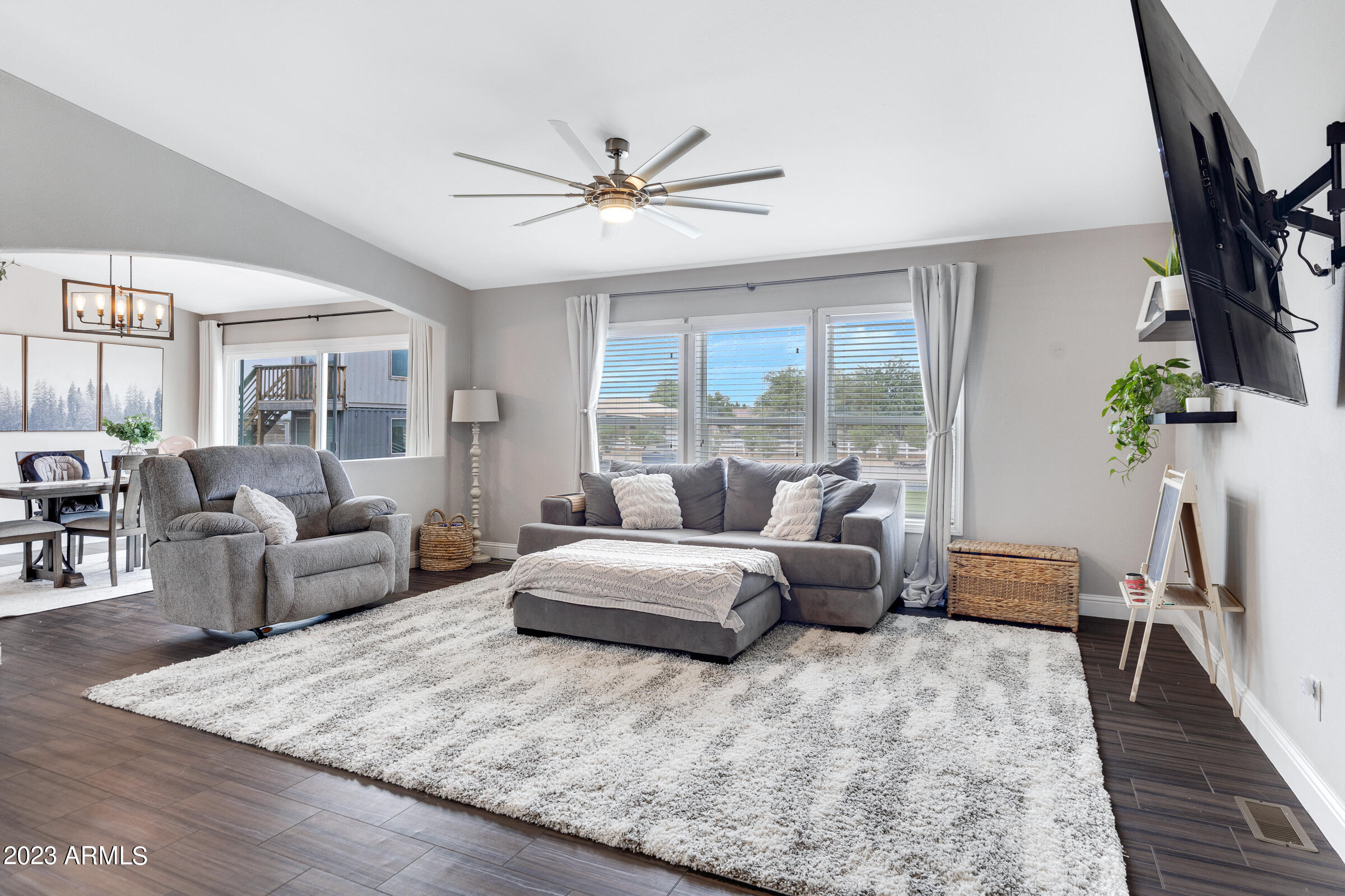 9228 W DOVE ROOST Road