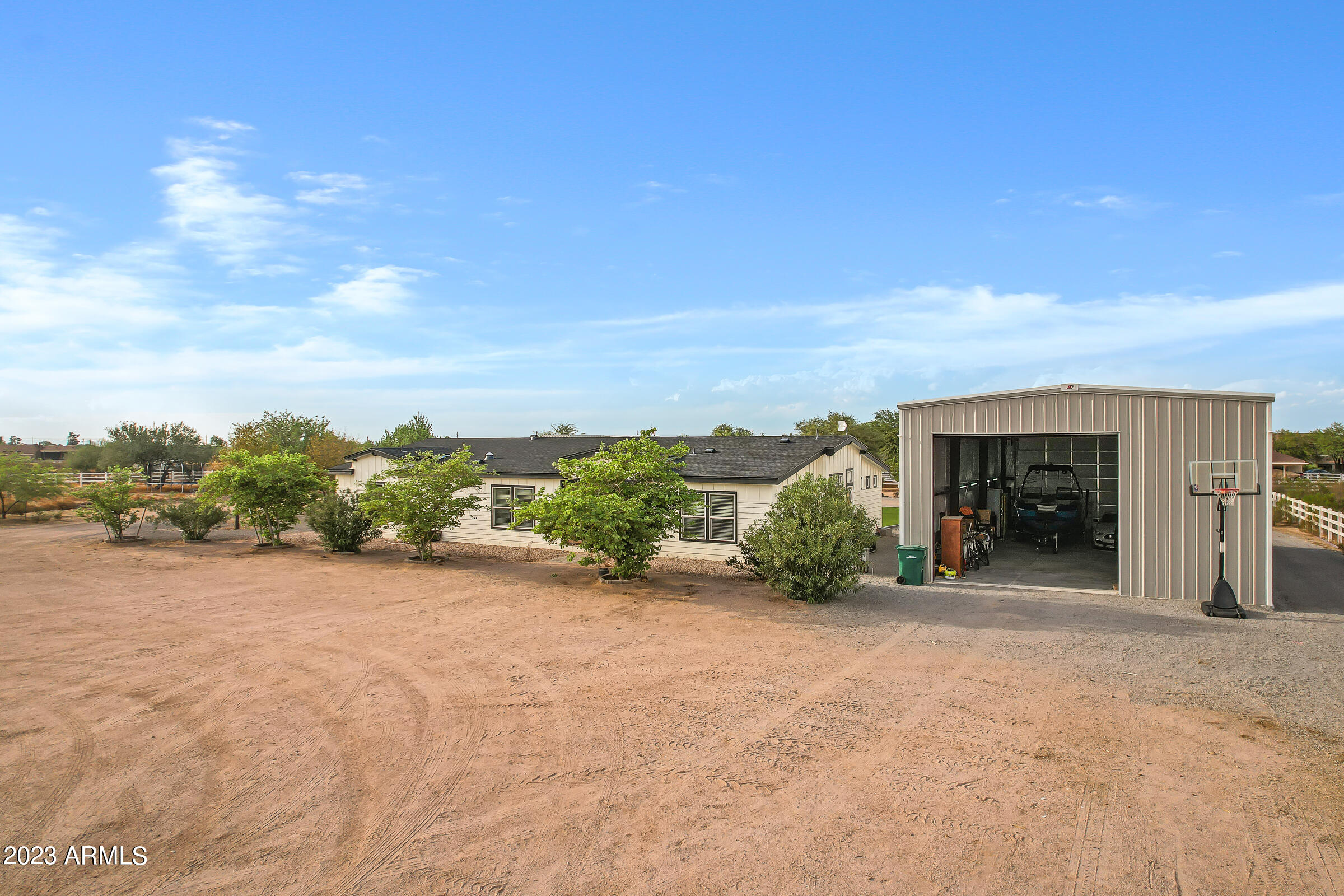 9228 W DOVE ROOST Road