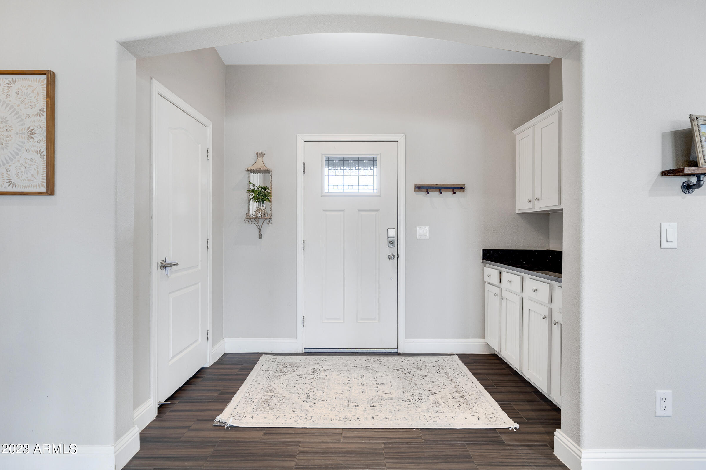 9228 W DOVE ROOST Road