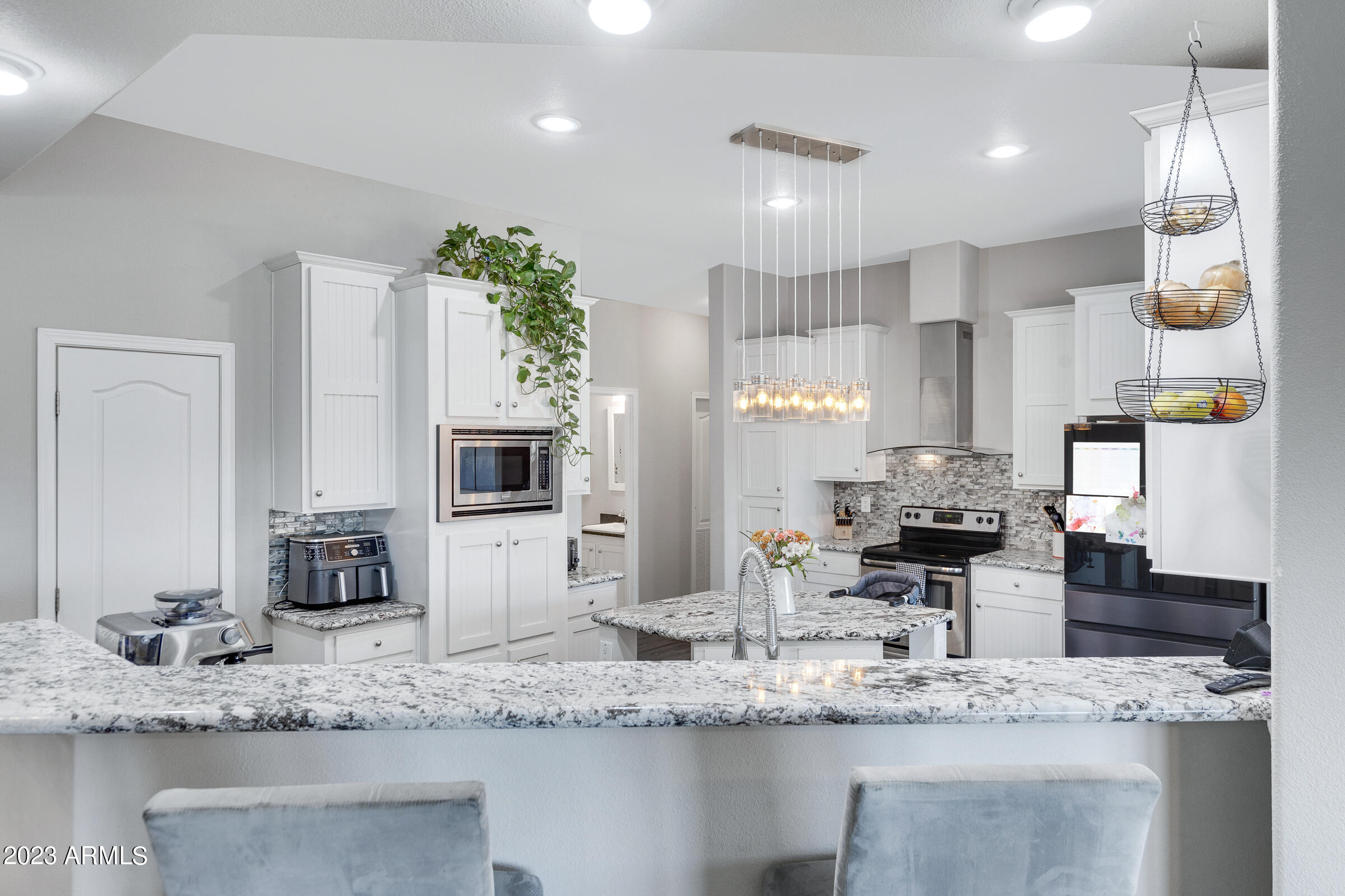 9228 W DOVE ROOST Road