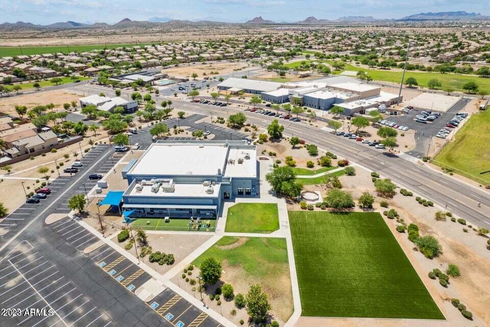 3877 E MINE SHAFT Road