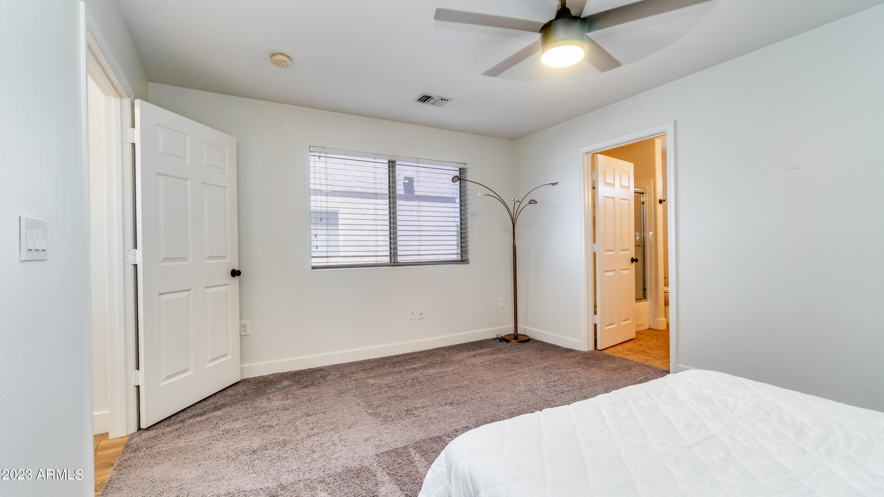 3221 N 37TH Street, 33