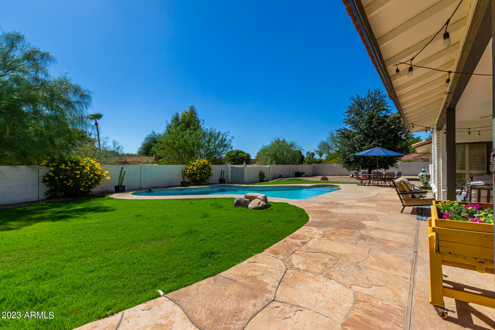 5331 E POINSETTIA Drive