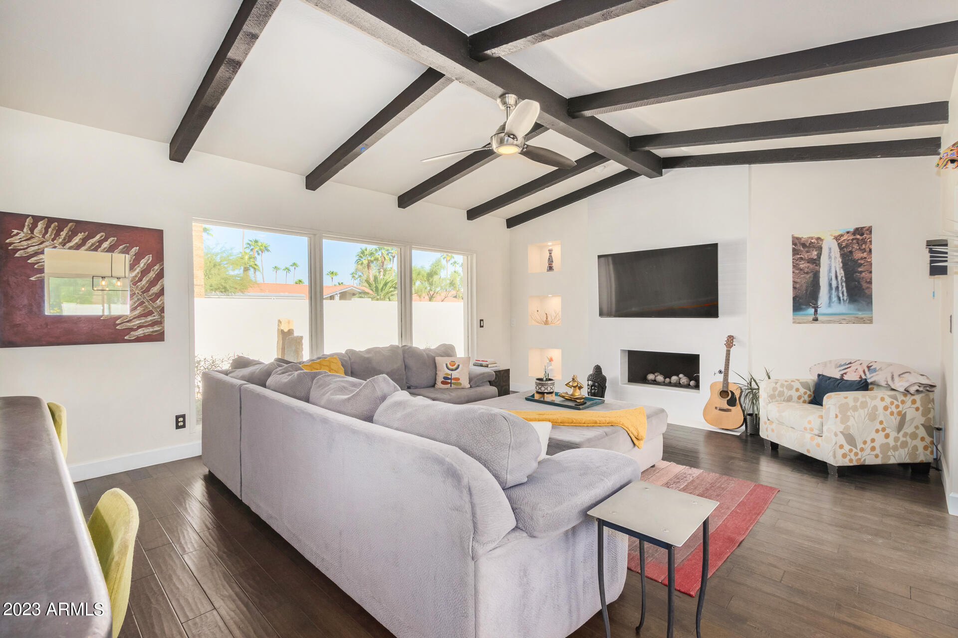 5331 E POINSETTIA Drive