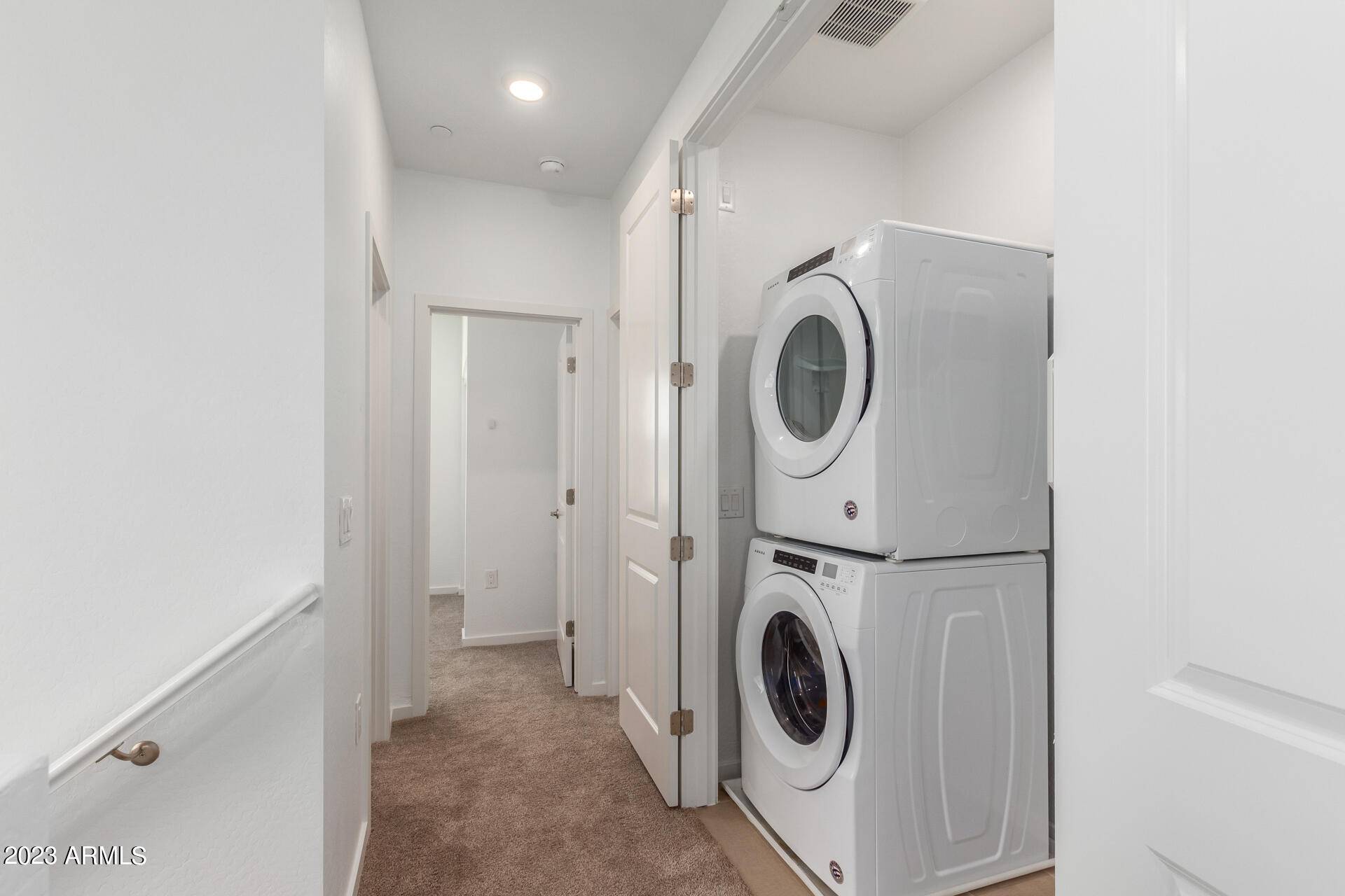 778 E Harper Street, 101