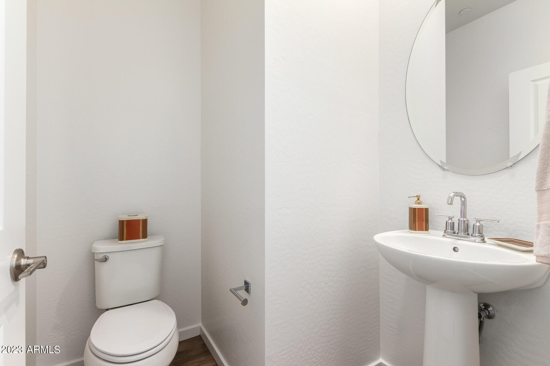 778 E Harper Street, 101