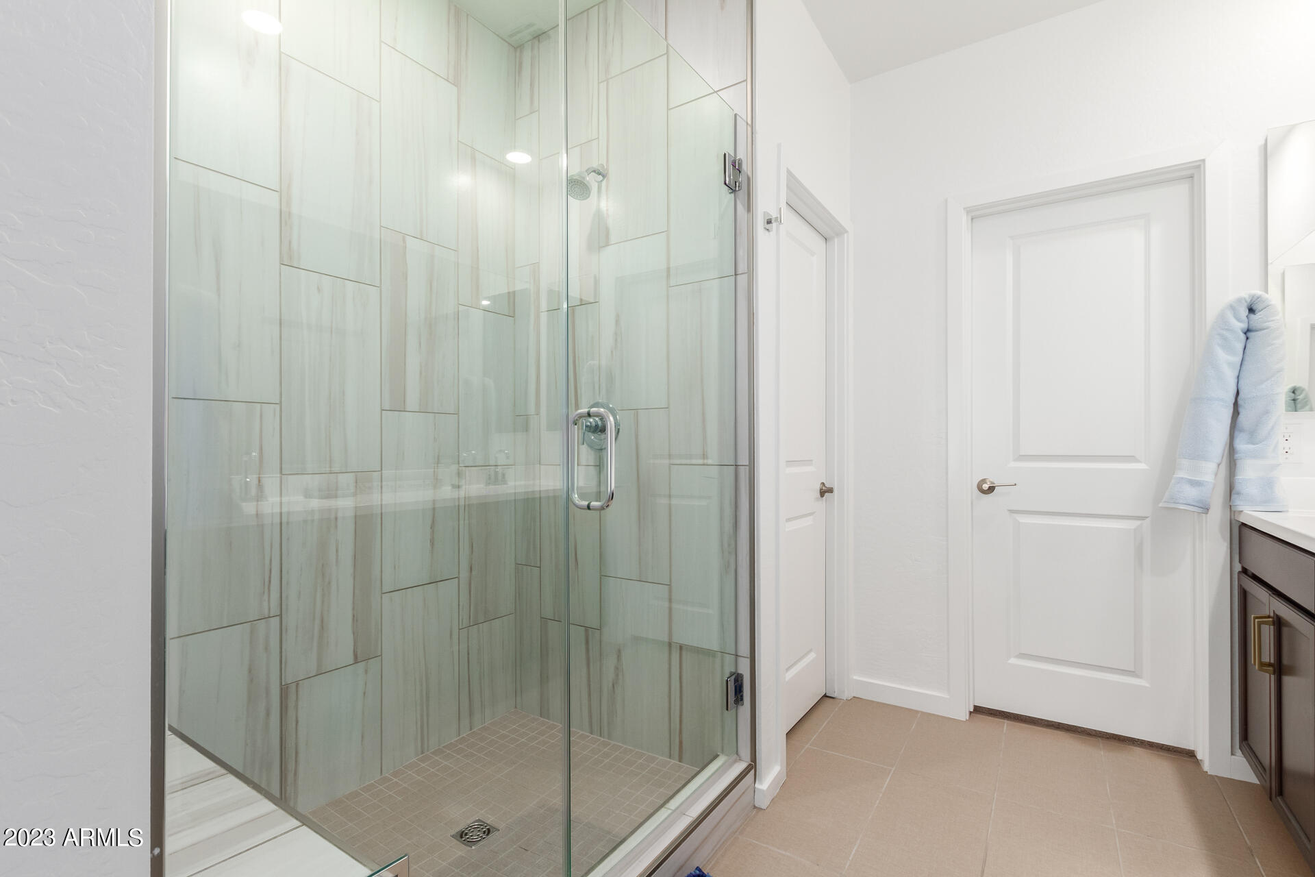 778 E Harper Street, 101