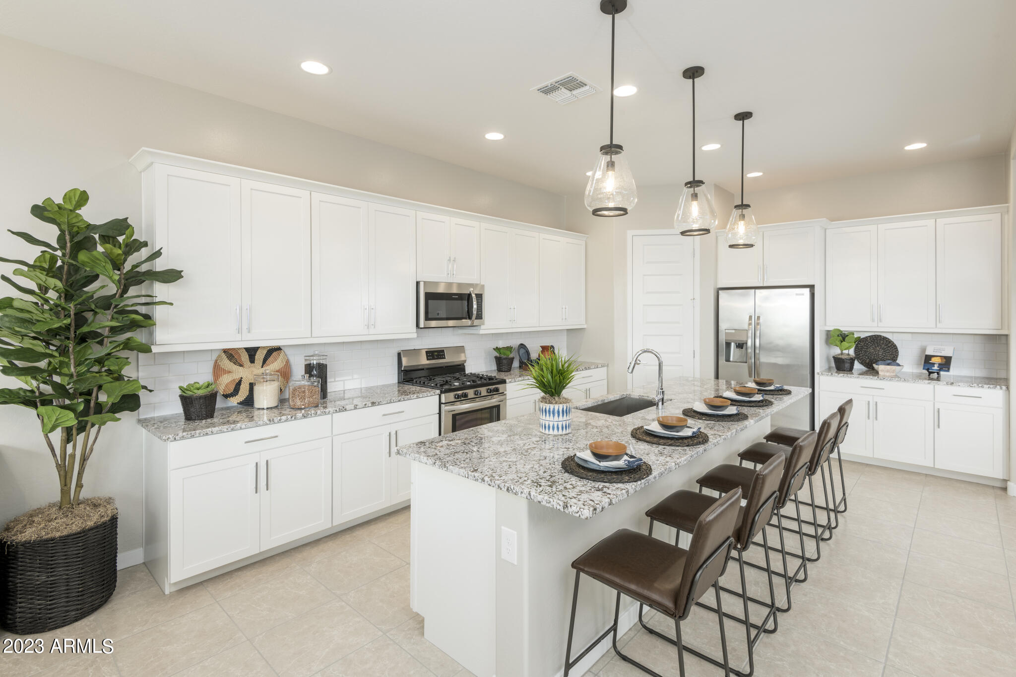 2410 W GRENADINE Road