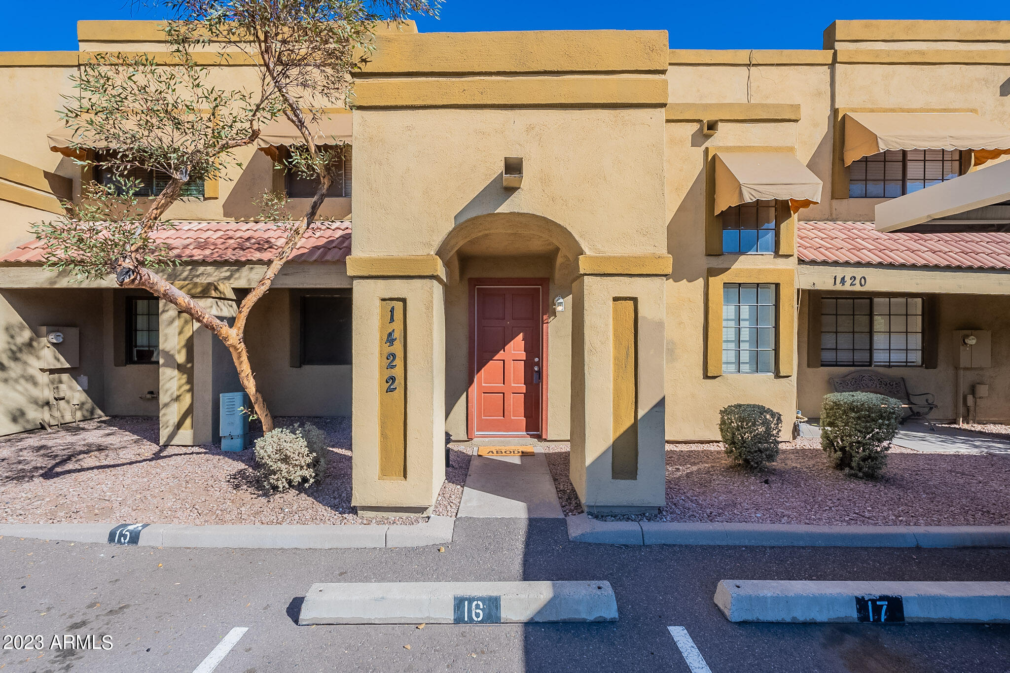 1422 W LA JOLLA Drive