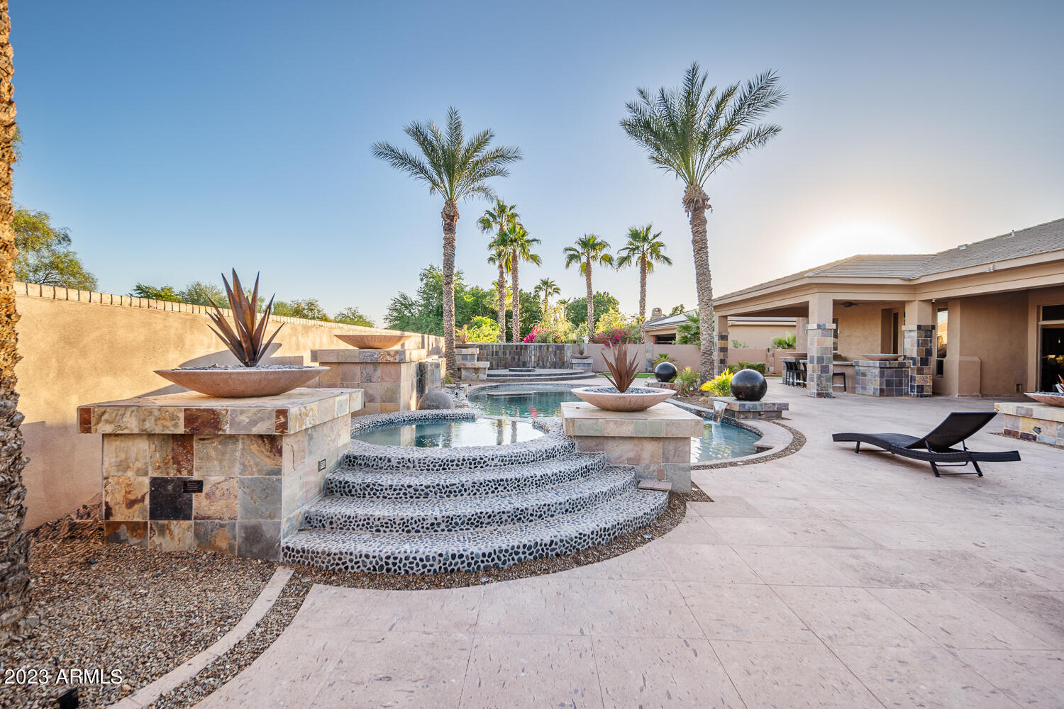 4333 W RANGE MULE Drive