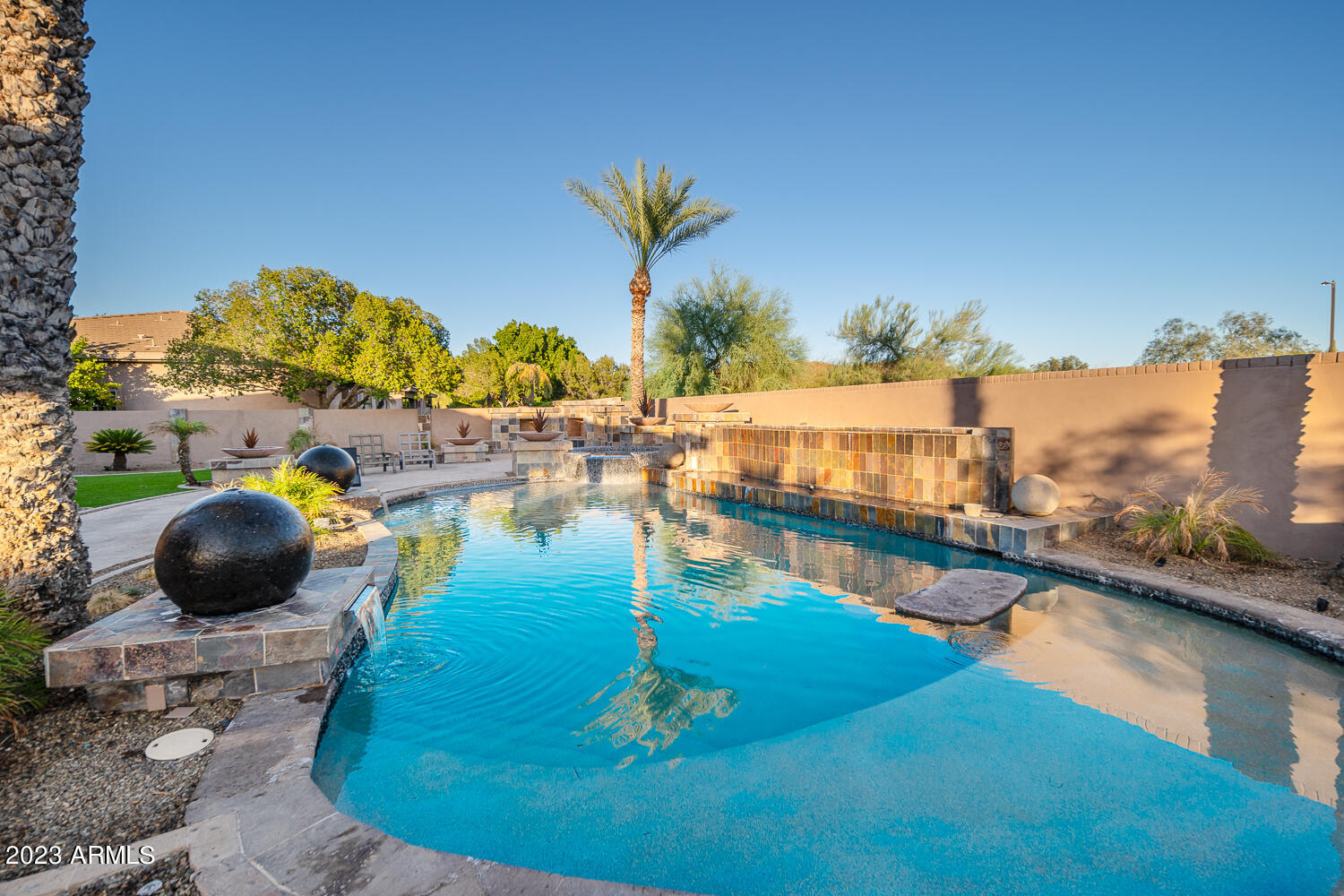 4333 W RANGE MULE Drive