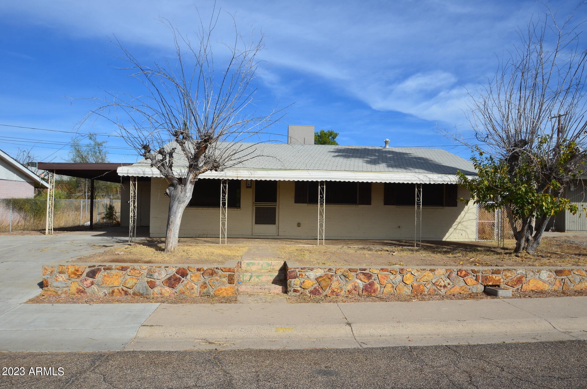 316 W Greenwich Road