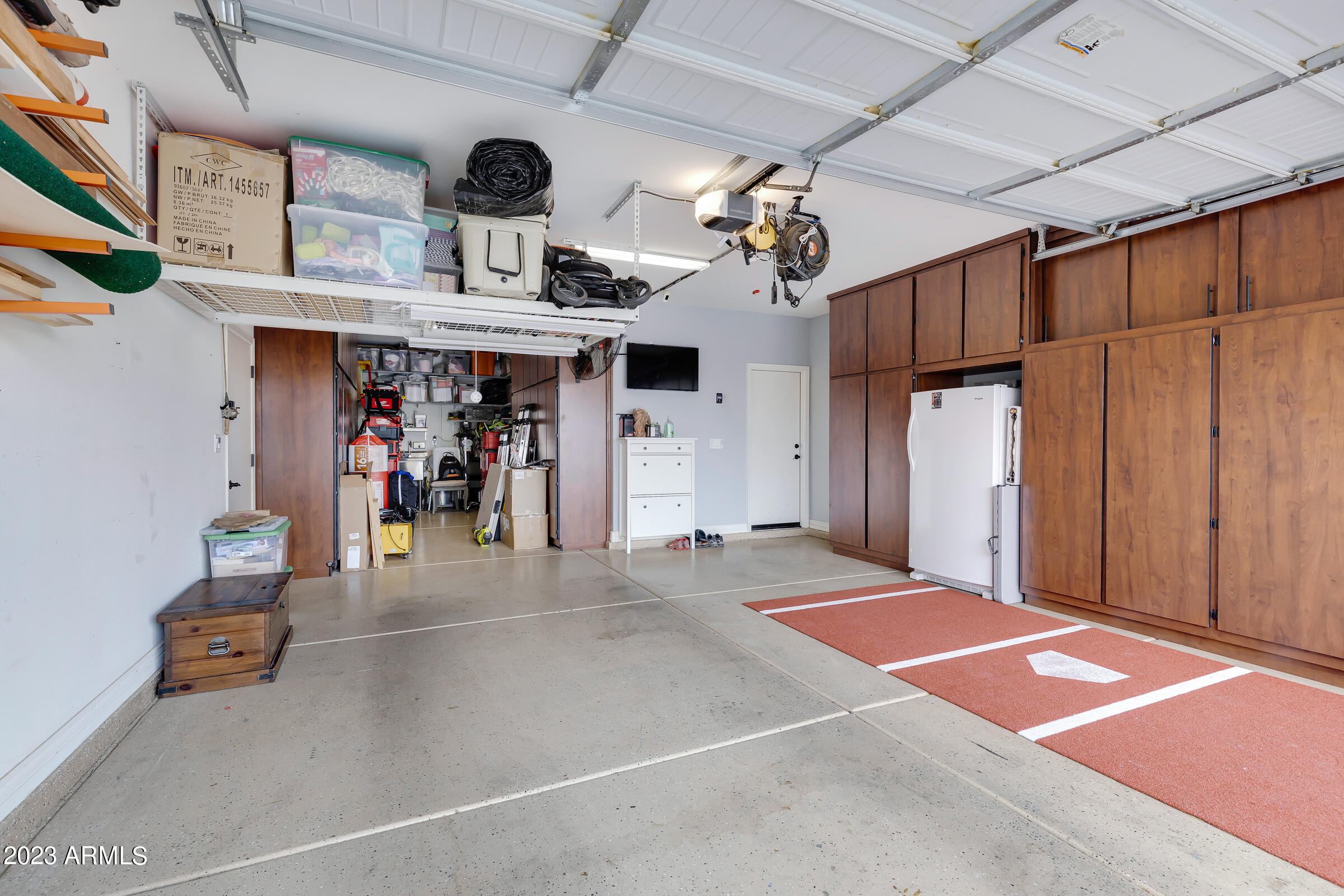 1993 E HAZELTINE Way