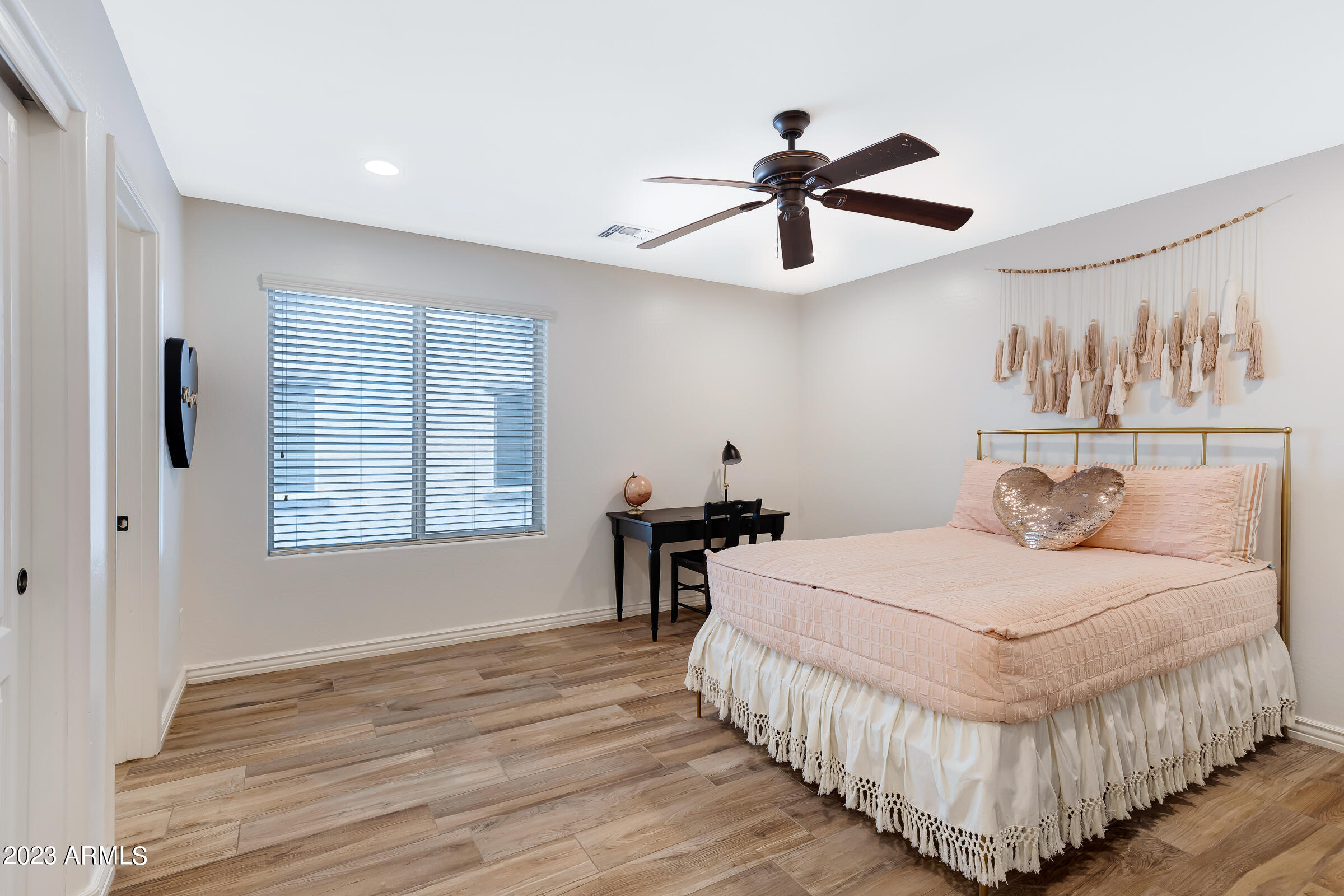 1993 E HAZELTINE Way