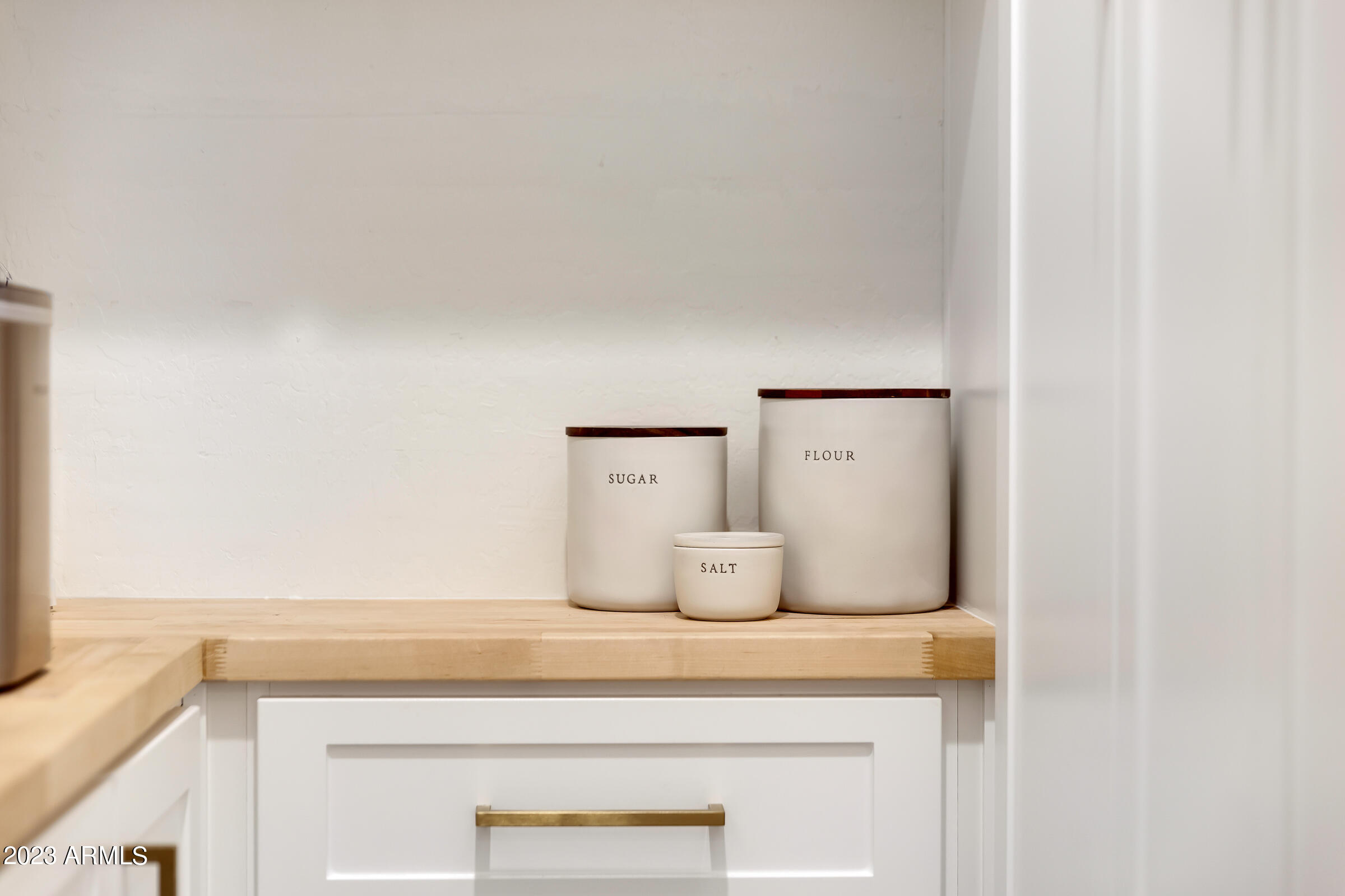 1993 E HAZELTINE Way