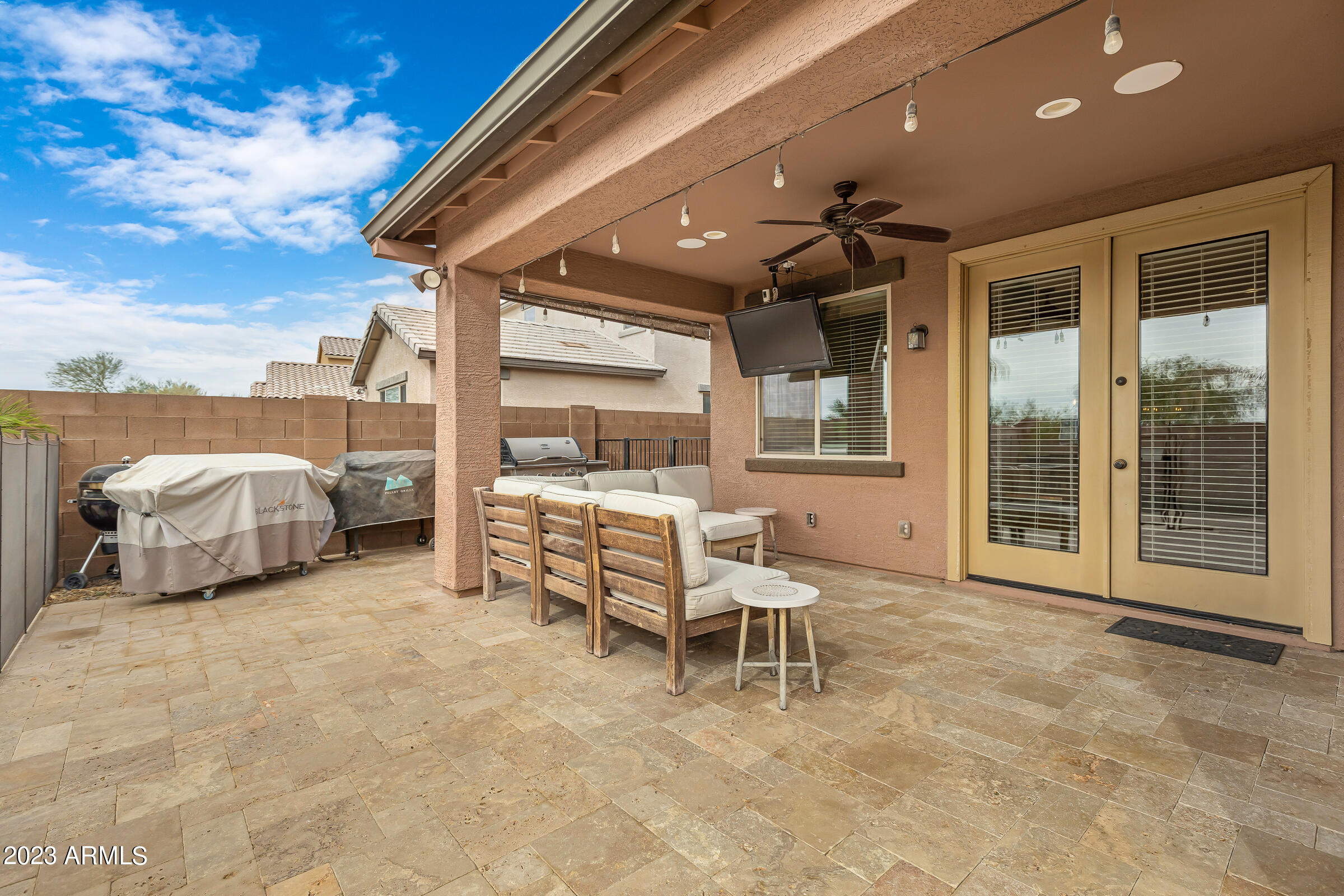 1993 E HAZELTINE Way