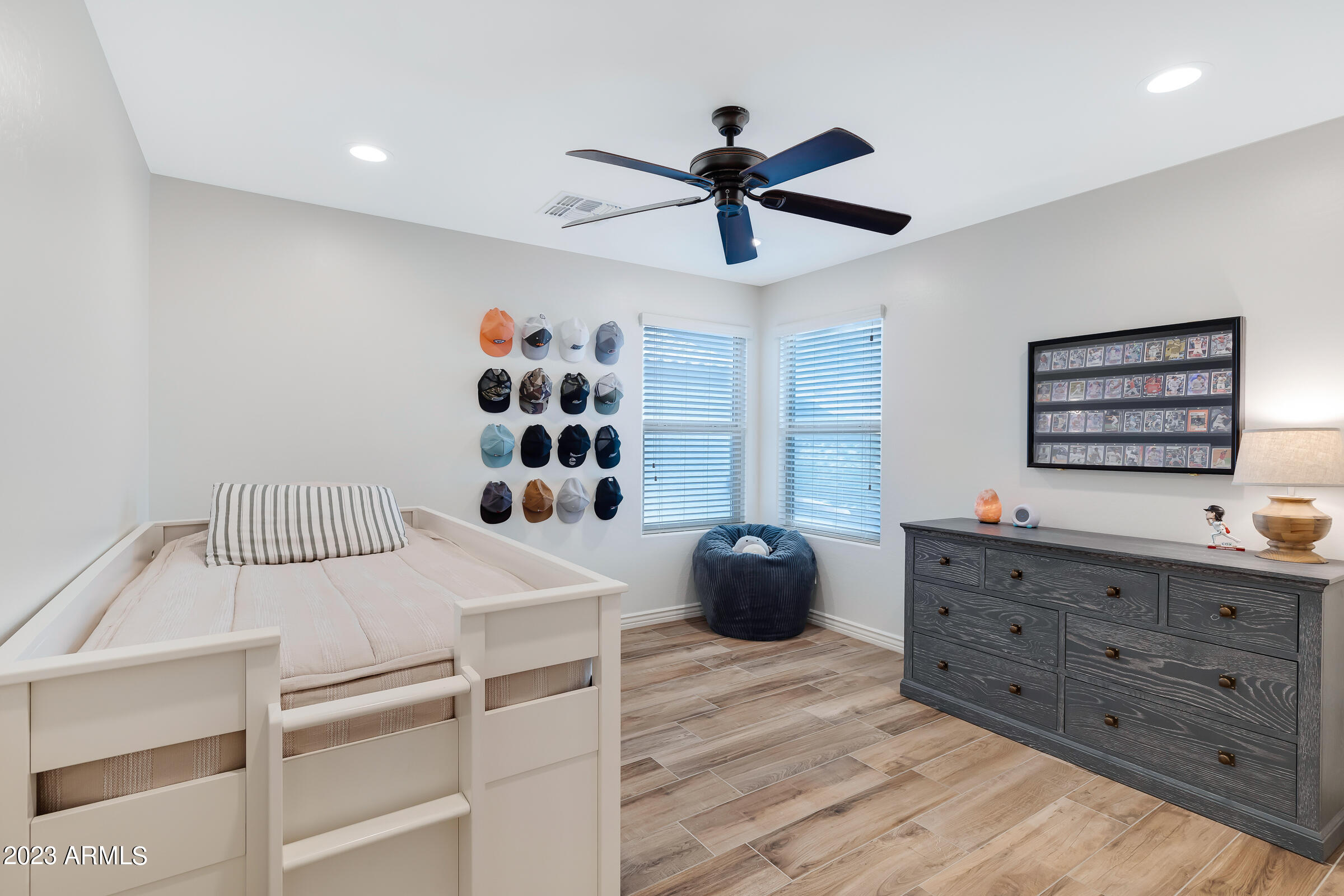 1993 E HAZELTINE Way