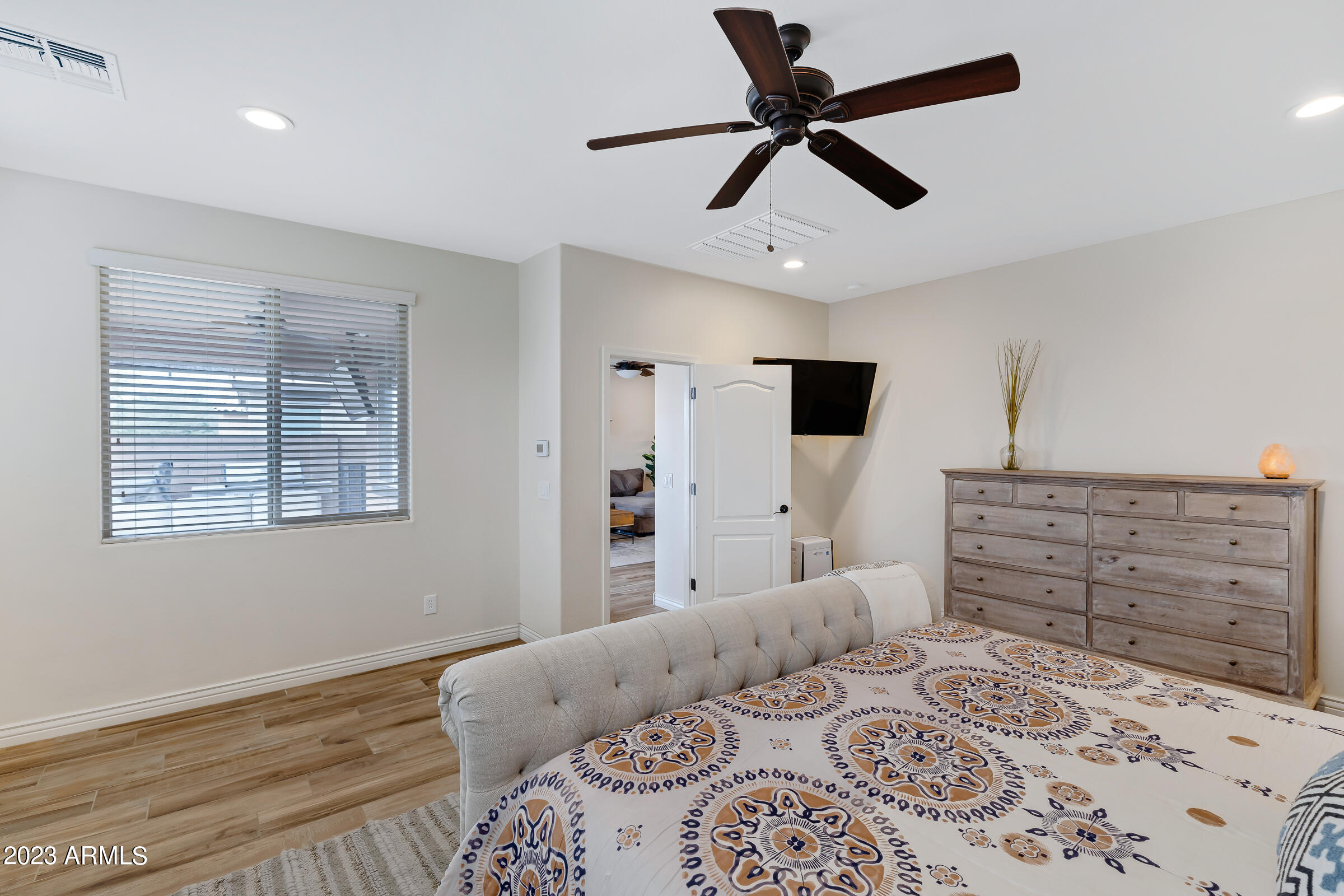 1993 E HAZELTINE Way