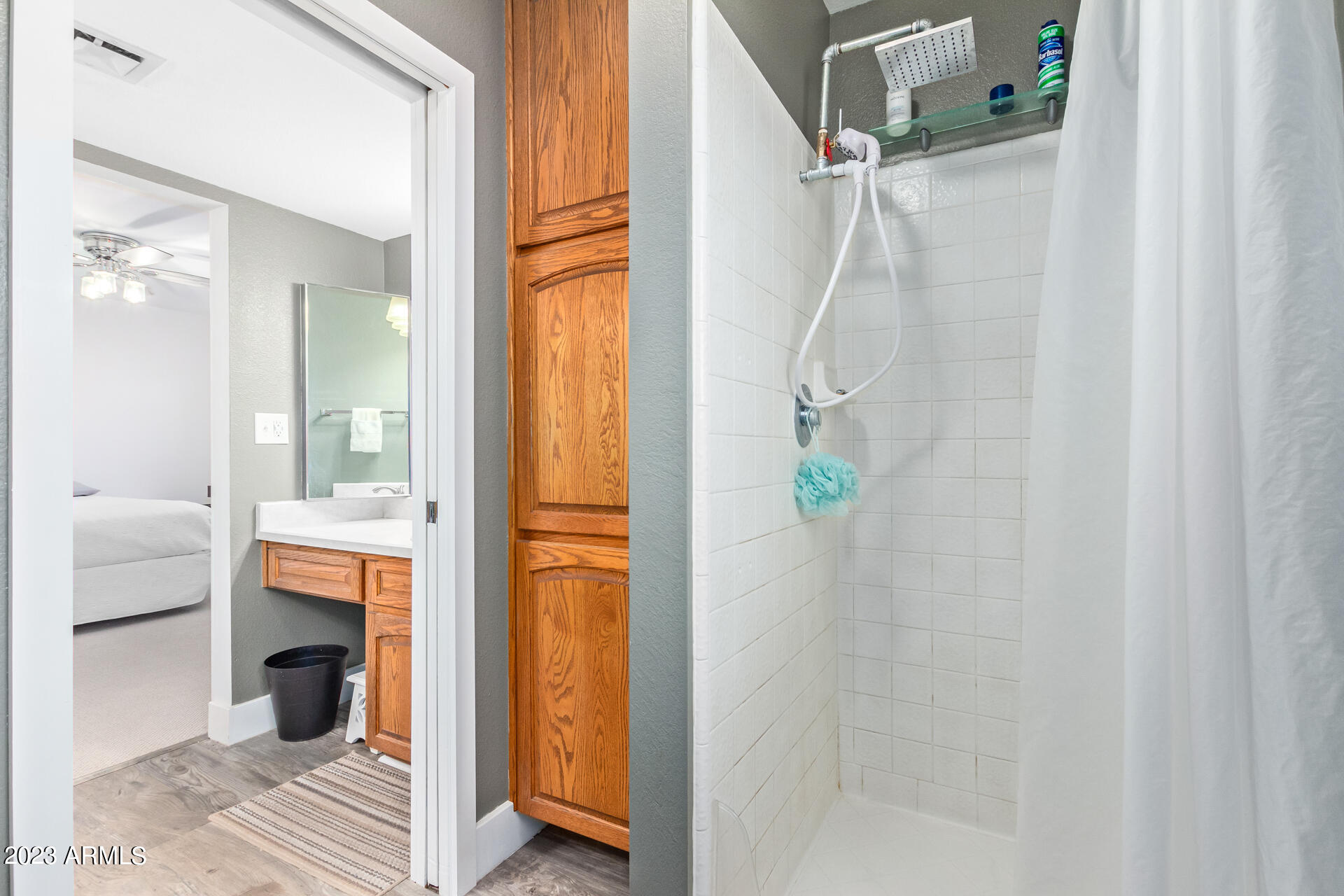 1640 E GRANDVIEW Street