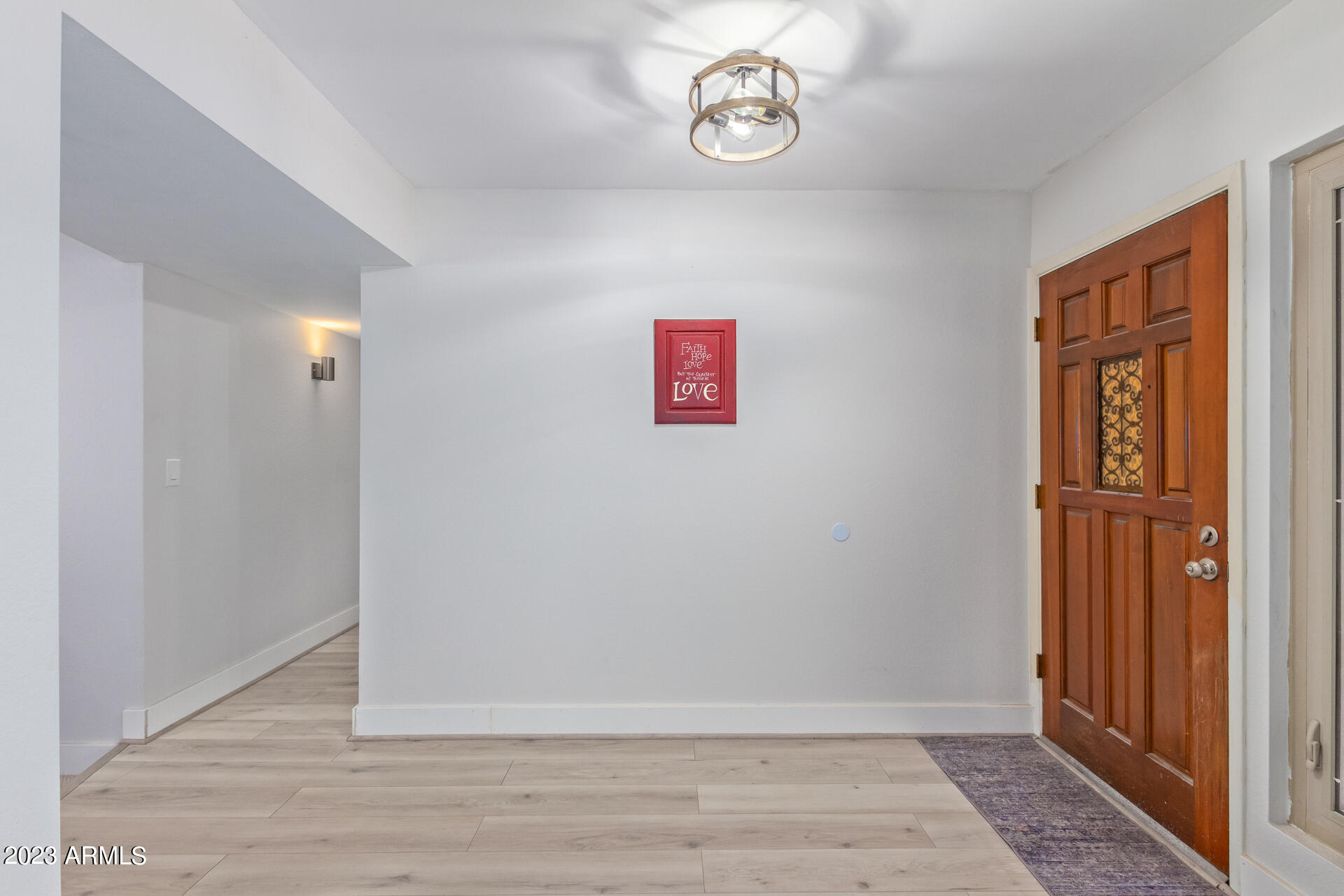 1640 E GRANDVIEW Street